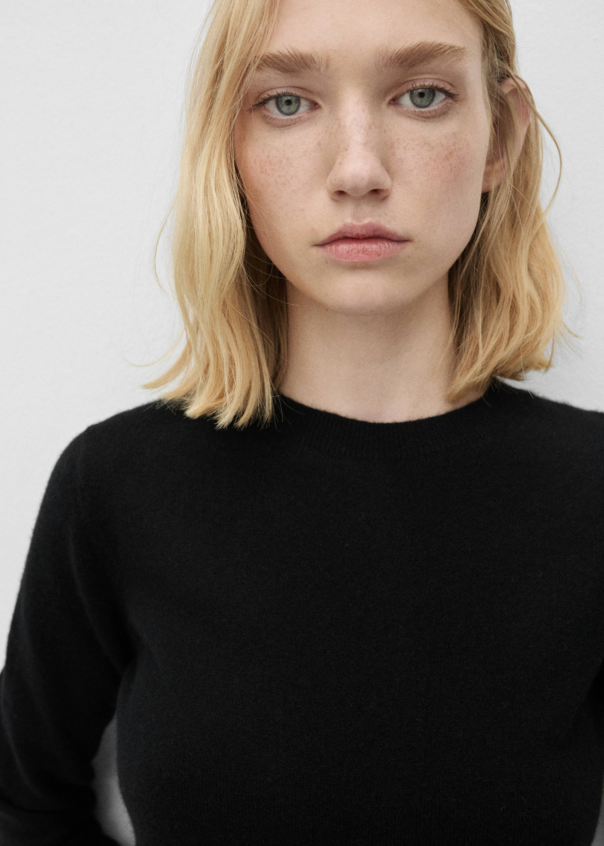 100% cashmere sweater - Details of the article 1