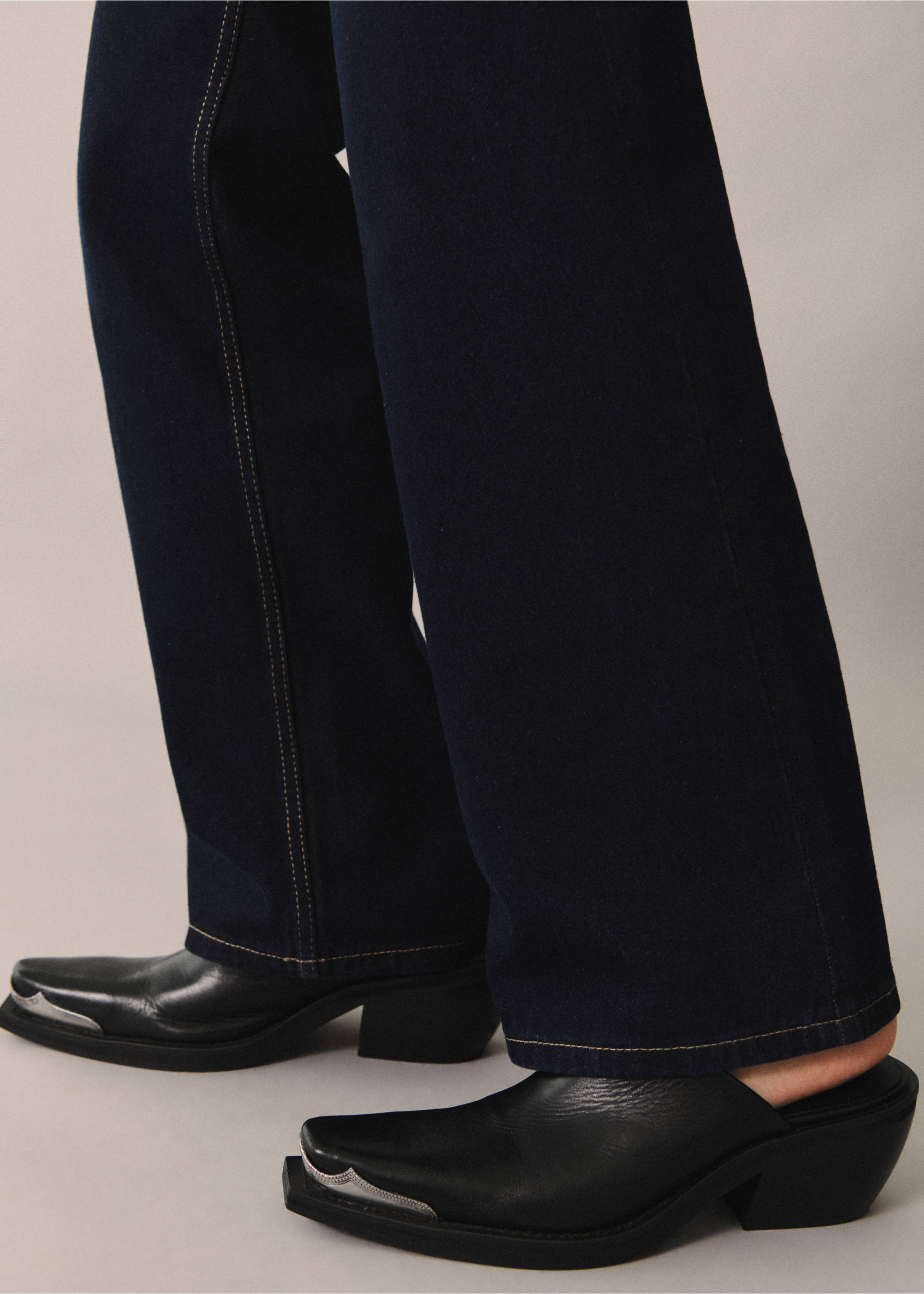 Leather shoes with metallic toe - Details of the article 9, Black. Ref: 77015668-00.