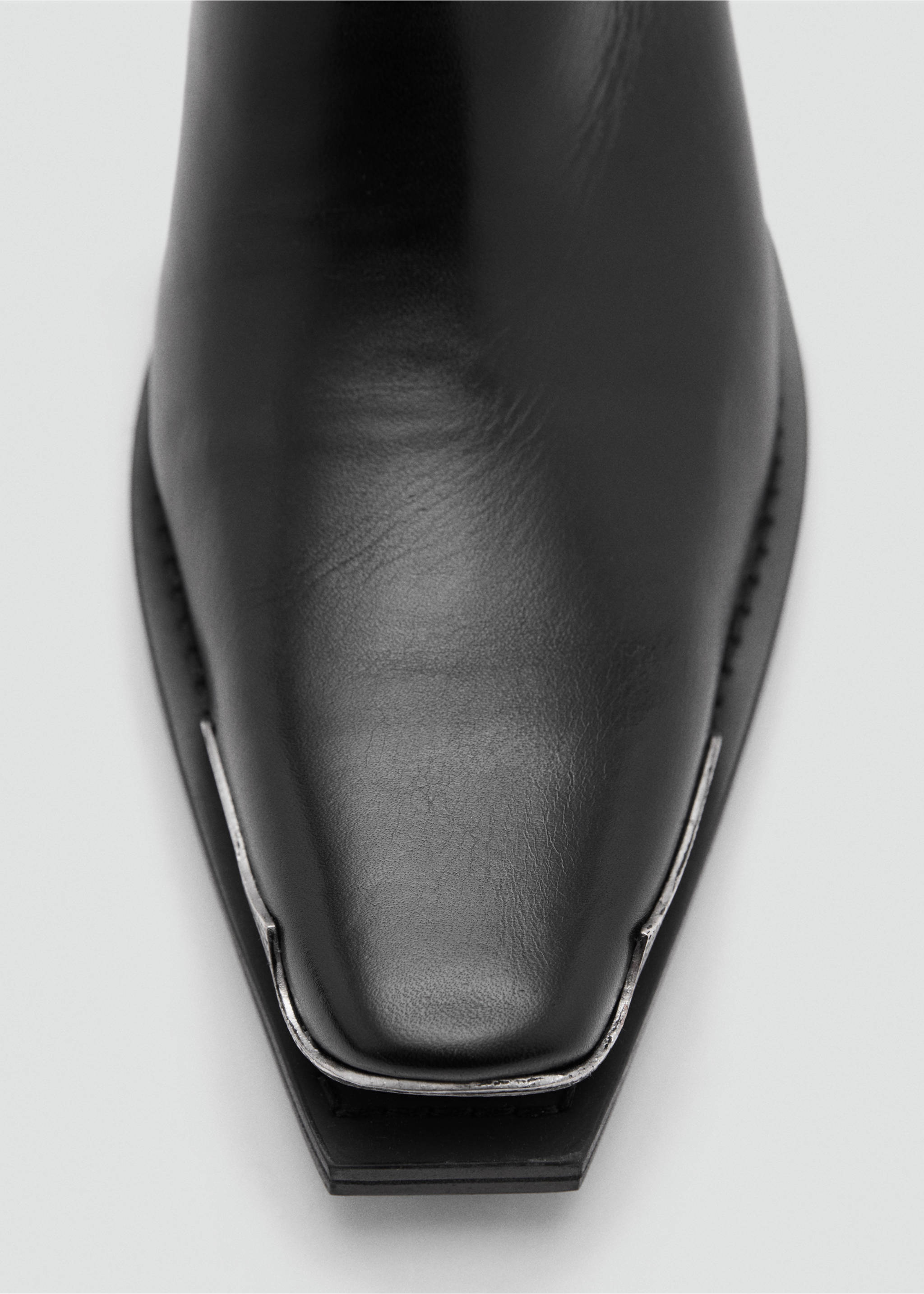 Leather shoes with metallic toe - Details of the article 3, Black. Ref: 77015668-00.