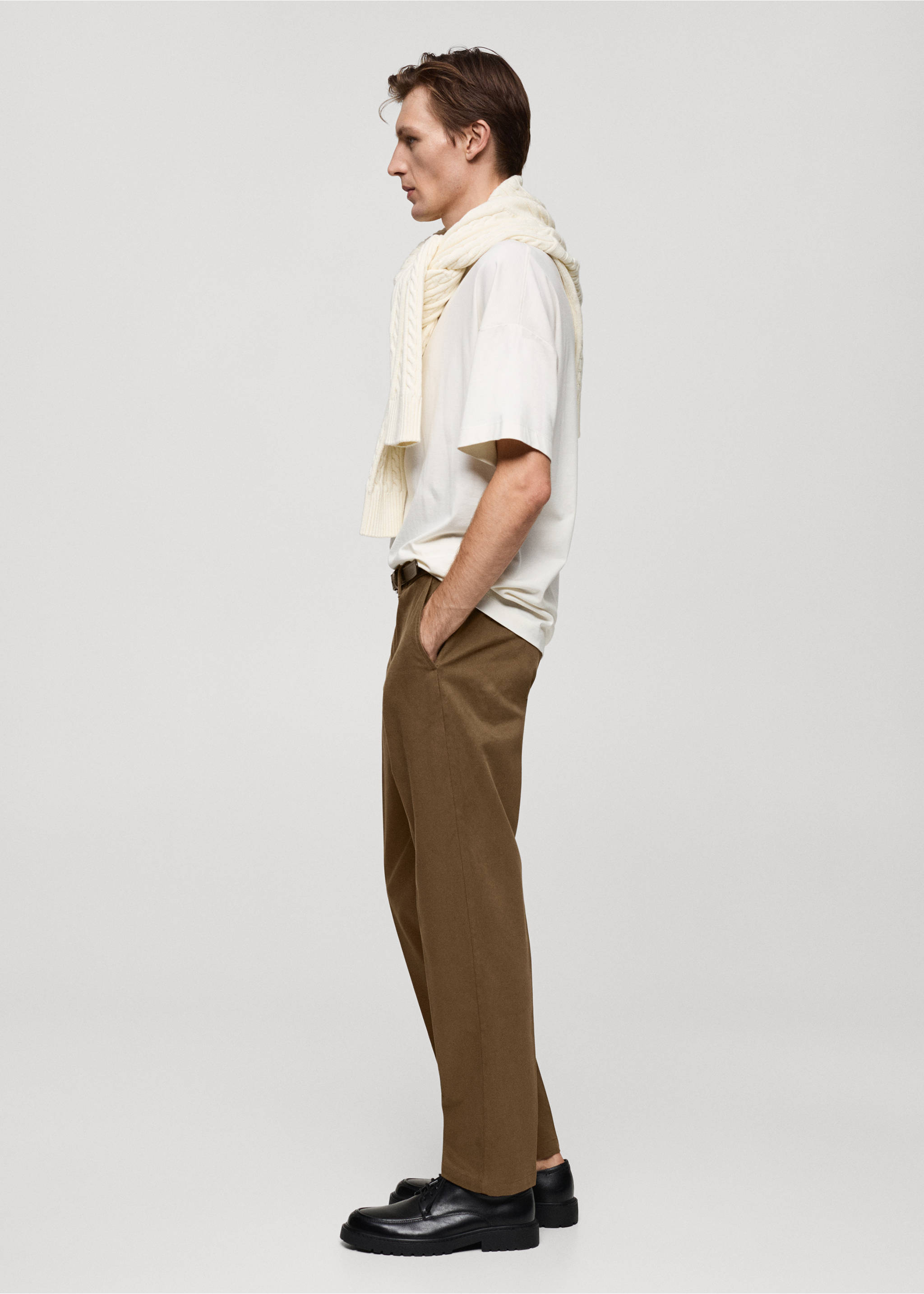 Pantalon regular-fit coton - Détail de l'article 2, Kaki. Ref: 77015966-00.