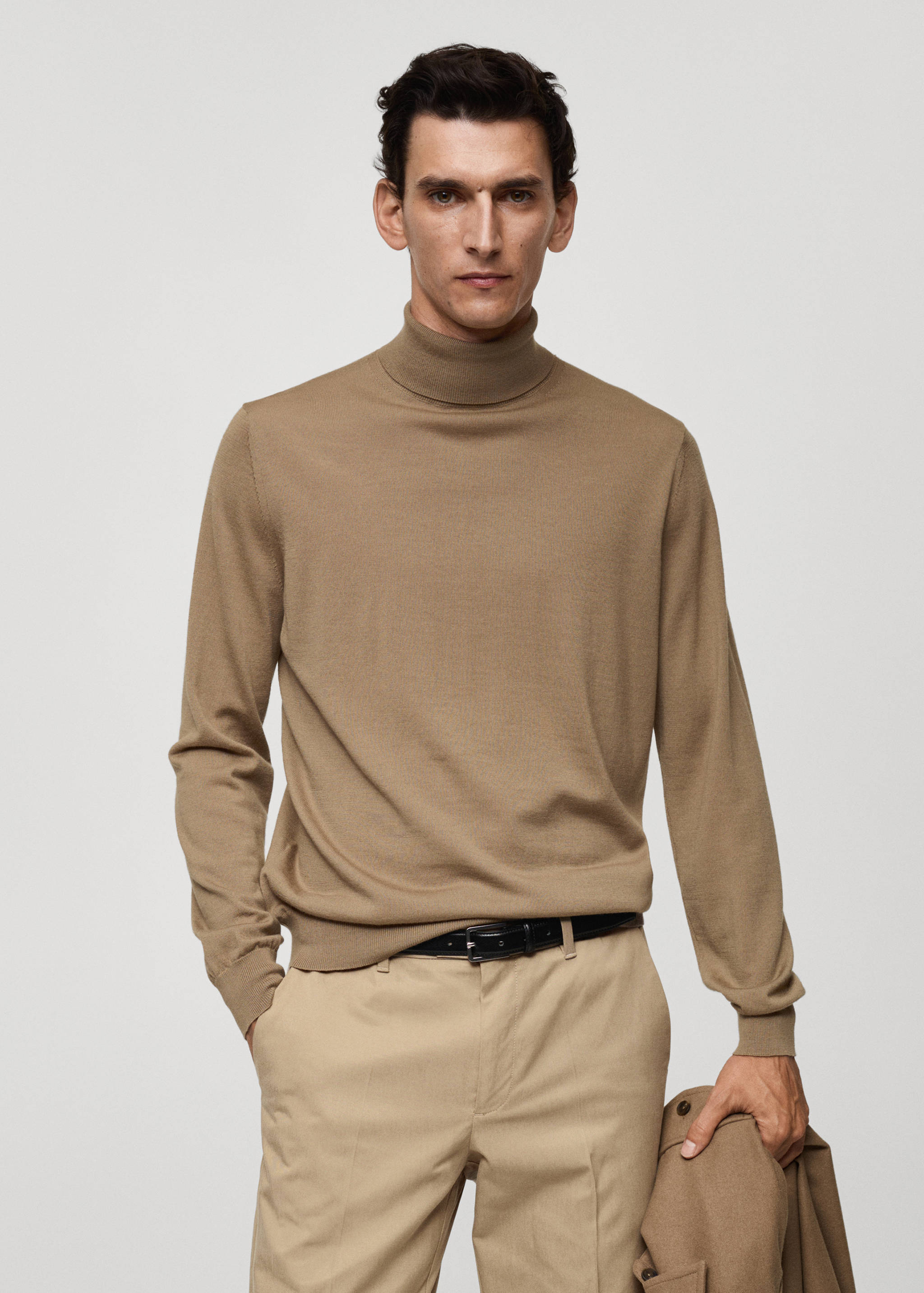 100% merino wool turtleneck sweater - Medium plane