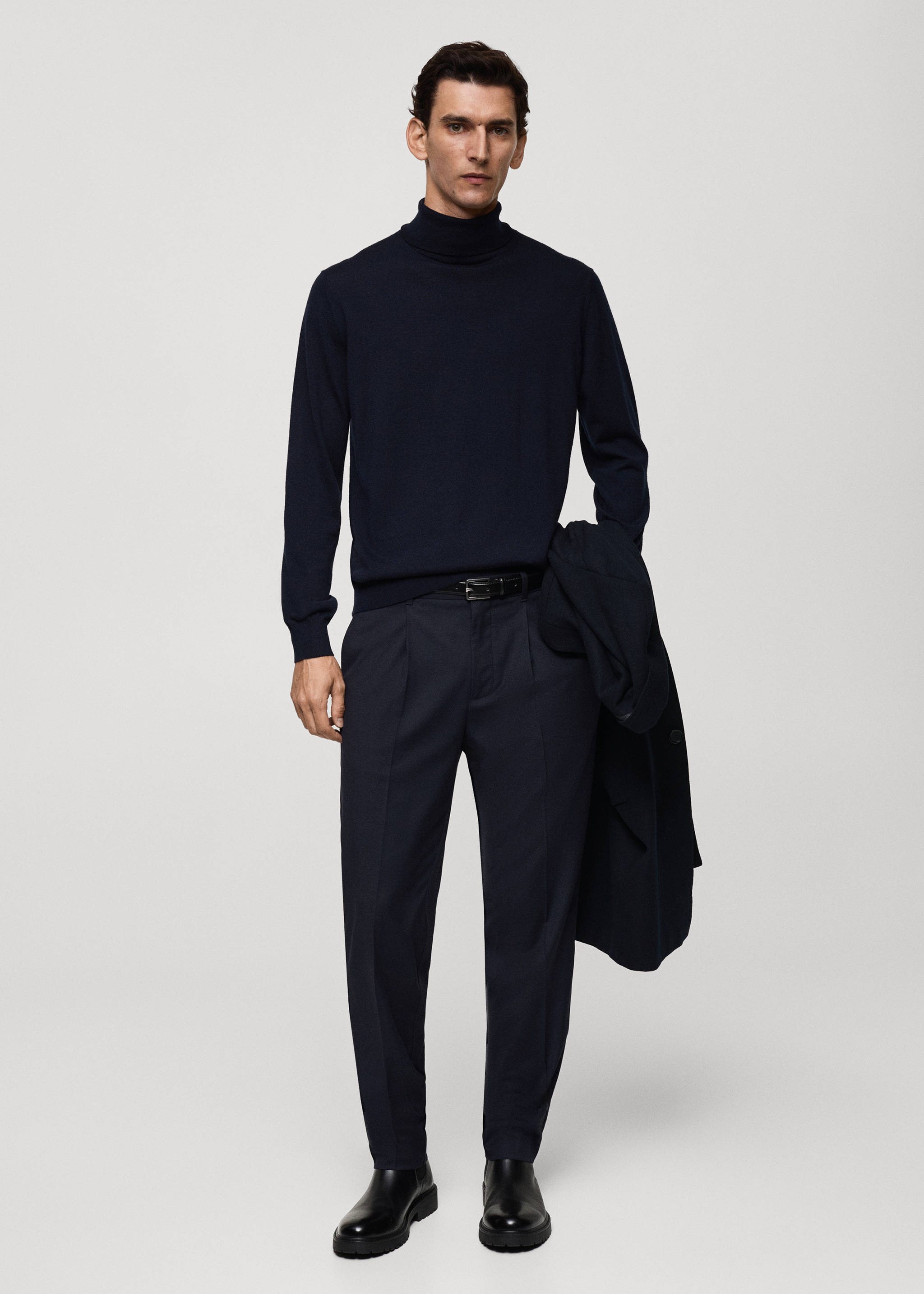 100% merino wool turtleneck sweater - General plane