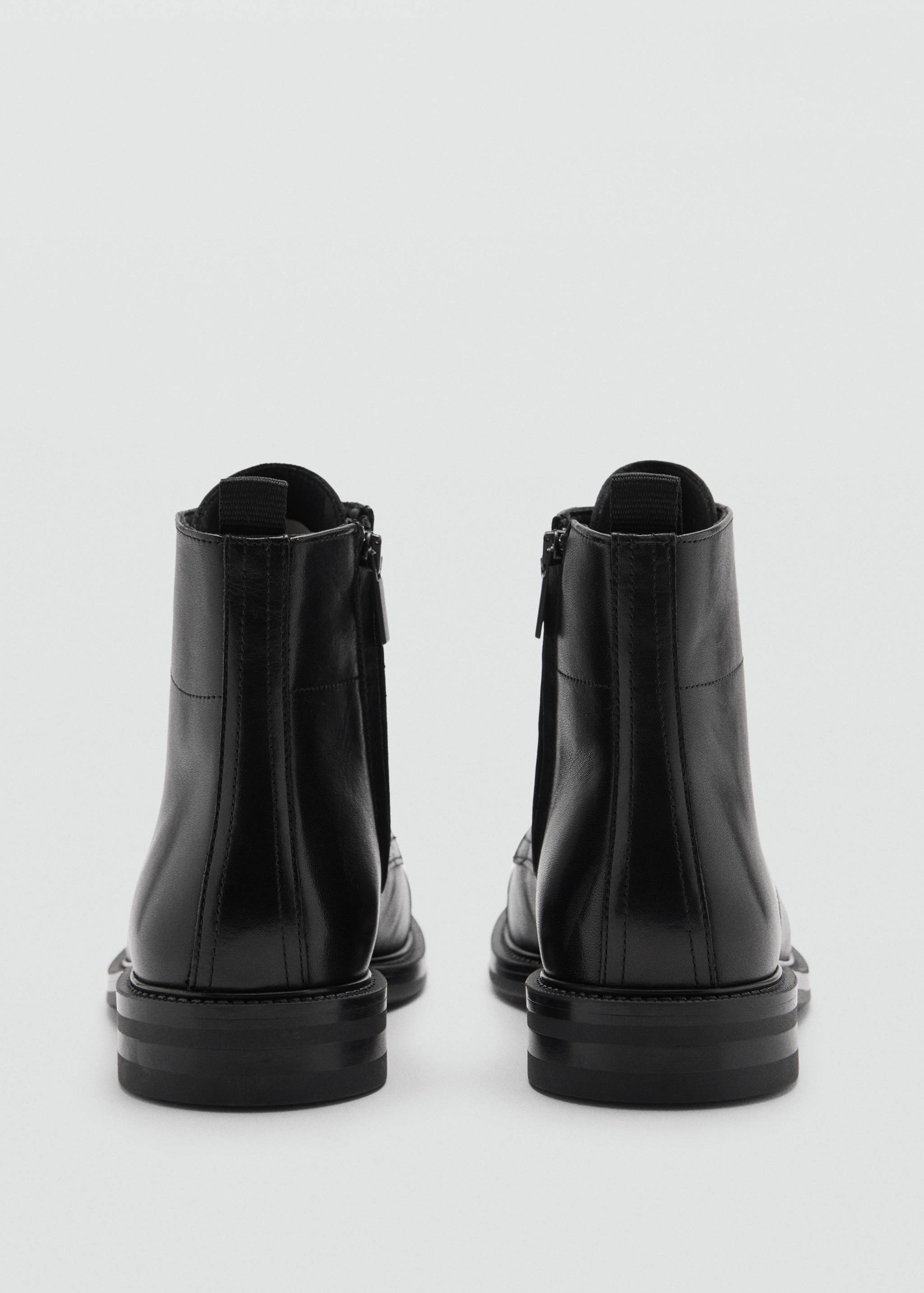 Lace-up leather ankle boots - Details of the article 2