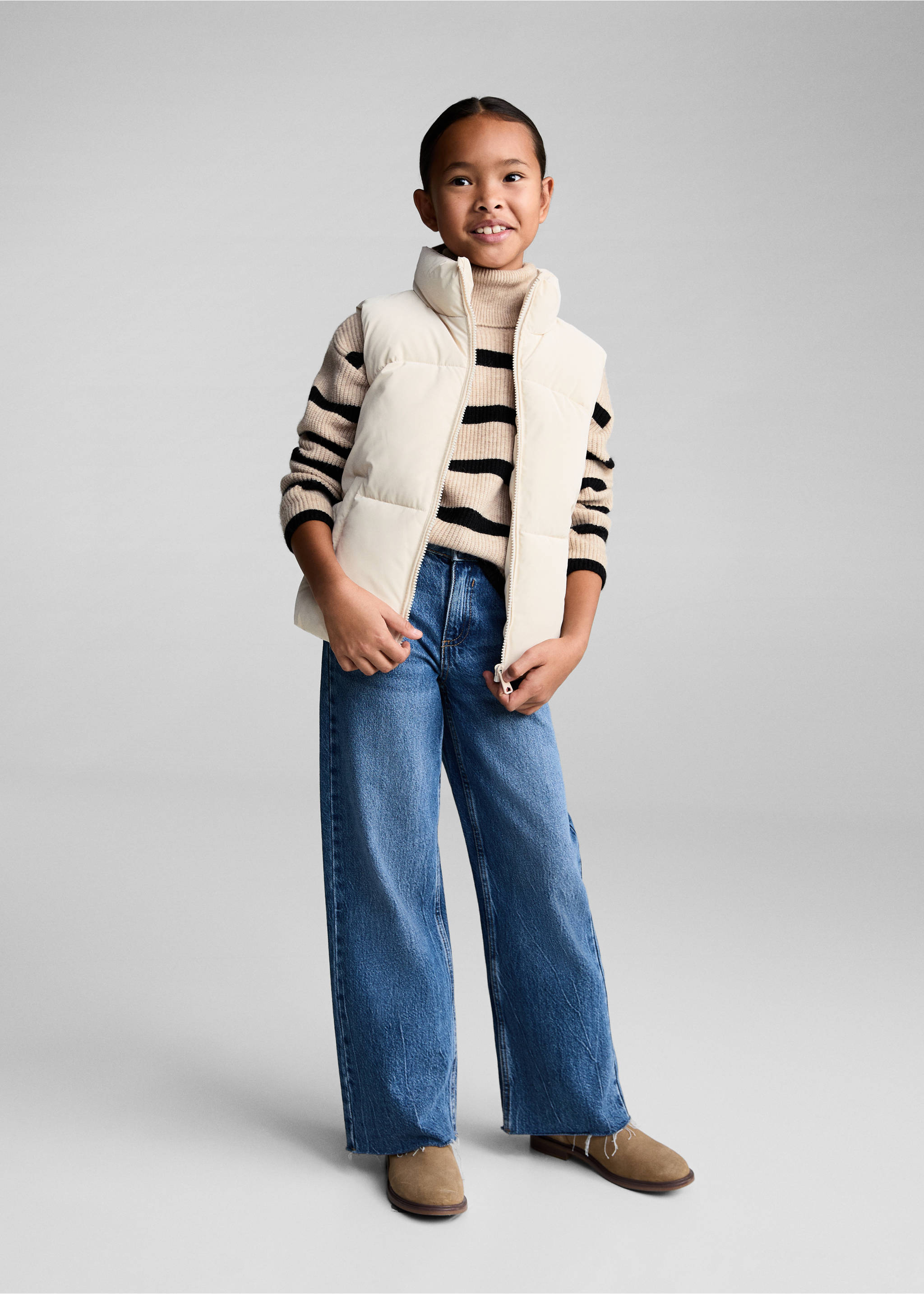 Stand-collar striped sweater - General plane, Sand. Ref: 77015989-00.