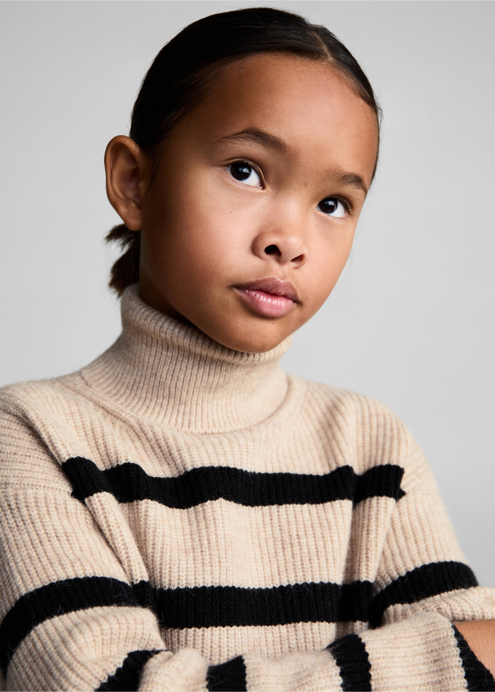 Stand-collar striped sweater - Details of the article 1, Sand. Ref: 77015989-00.