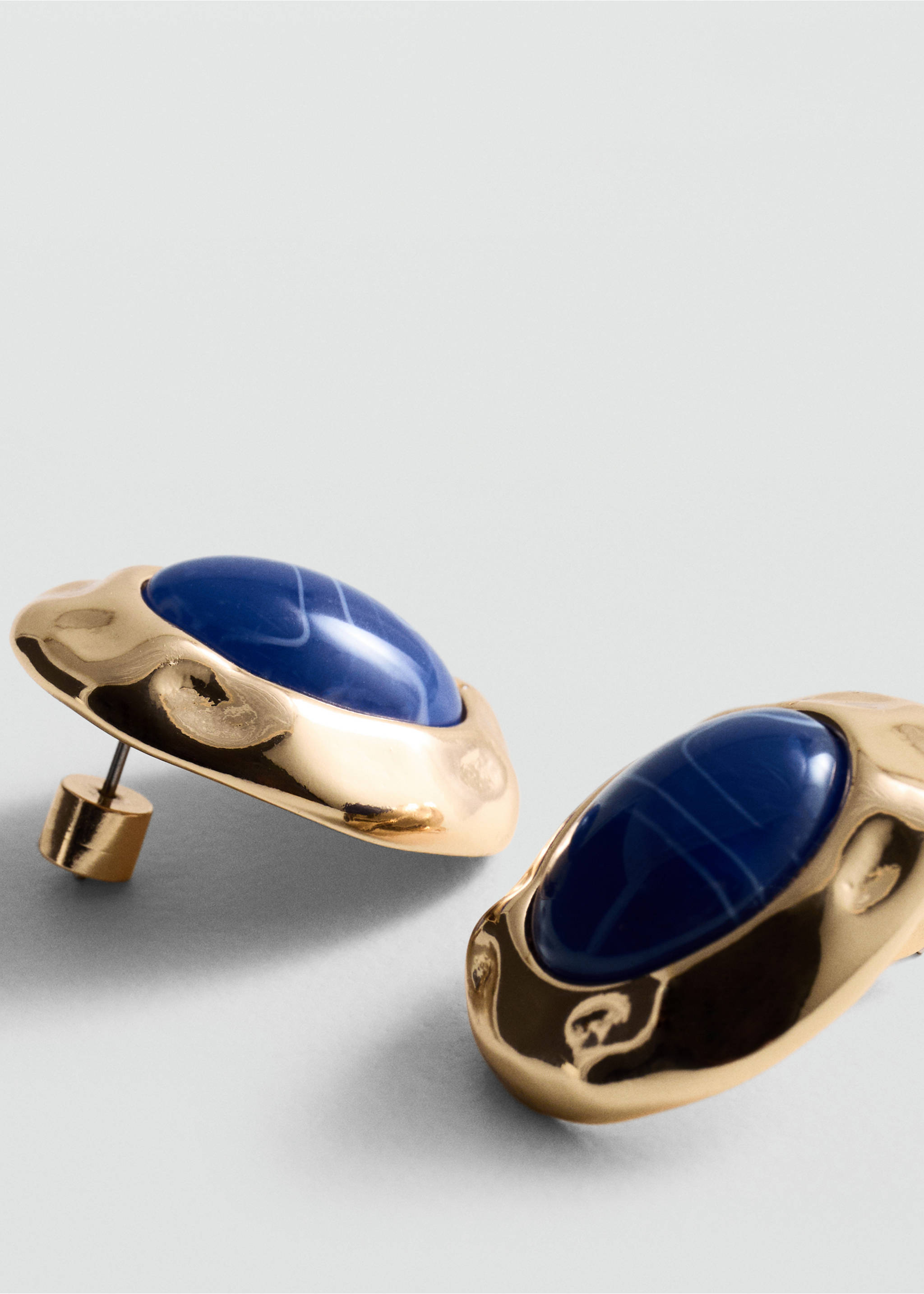 Oval bead earrings - Medium plane, Gold. Ref: 77016007-00.