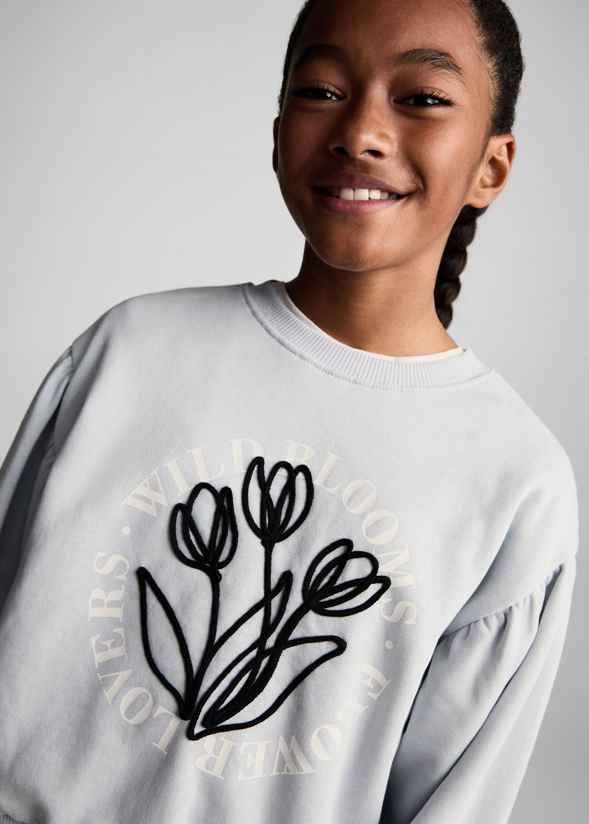 Embroidered detail cotton sweatshirt - Details of the article 1