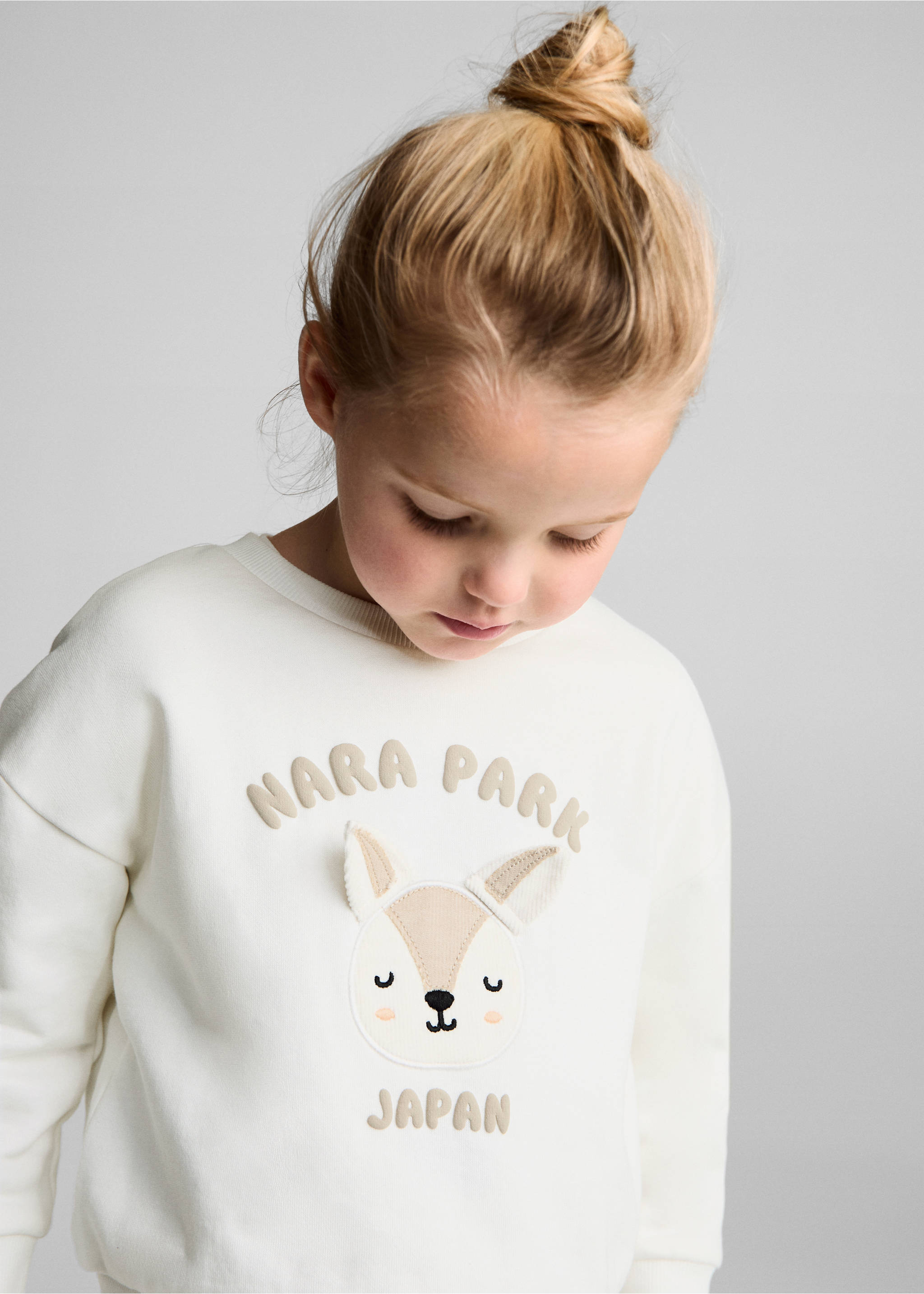 Embroidered detail cotton sweatshirt - Details of the article 1, Off White. Ref: 77016349-00.