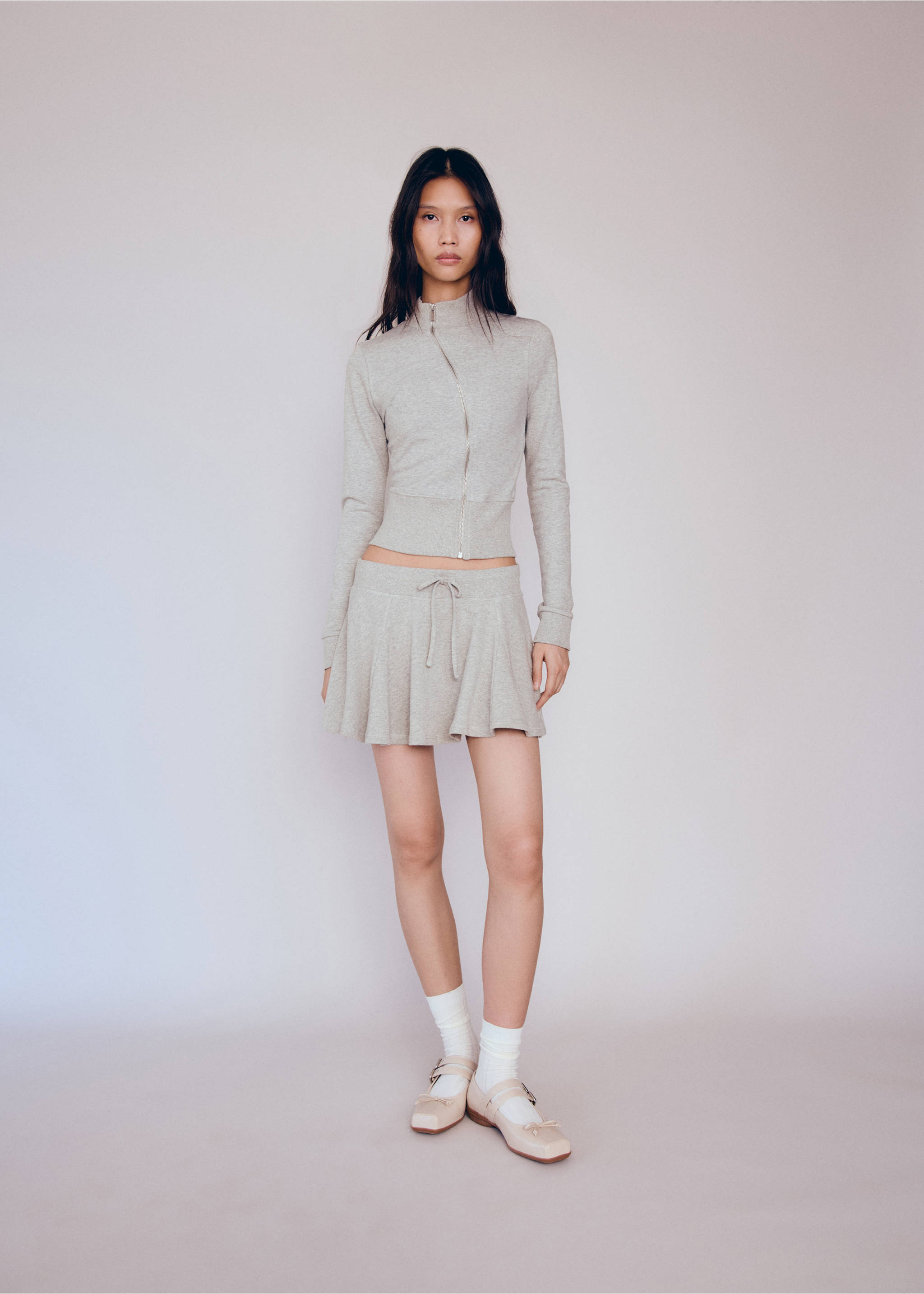 Sweatshirt with asymmetrical zip - General plane, Light Heather Grey. Ref: 77016350-00.