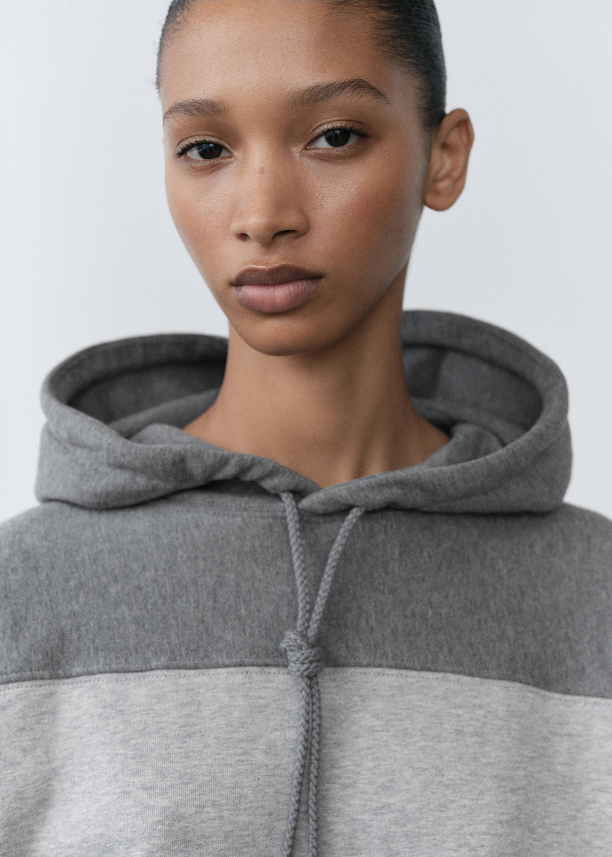 Hoodie cotton sweatshirt - Details of the article 1, Light Heather Grey. Ref: 77016351-00.