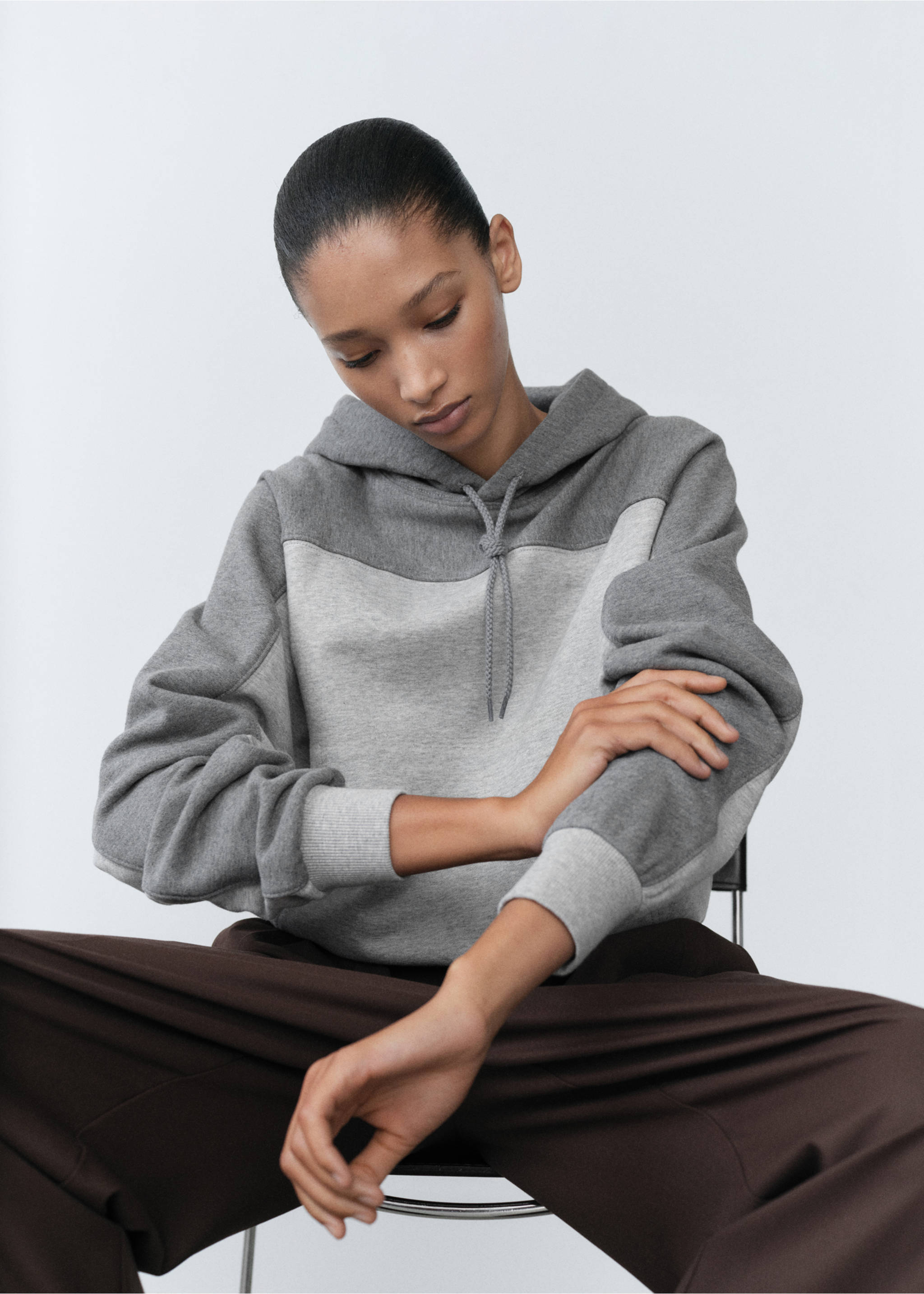 Hoodie cotton sweatshirt - Details of the article 2, Light Heather Grey. Ref: 77016351-00.