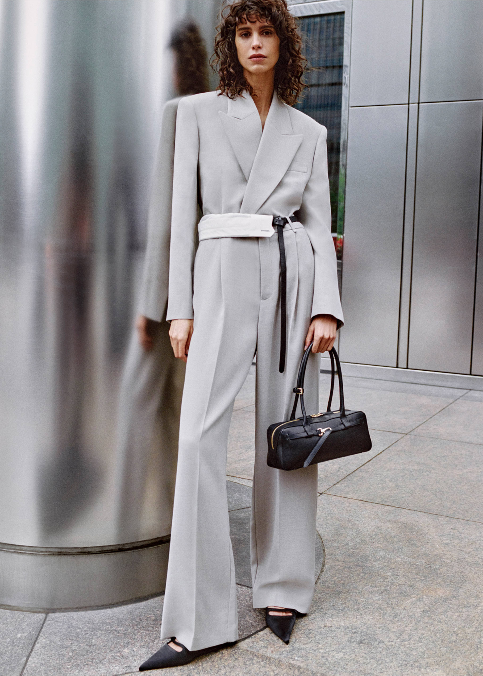 Straight fit hlače za odijelo - Detalji artikla 7, Svjetlosiva/pastelno siva. Ref: 77016357-00.