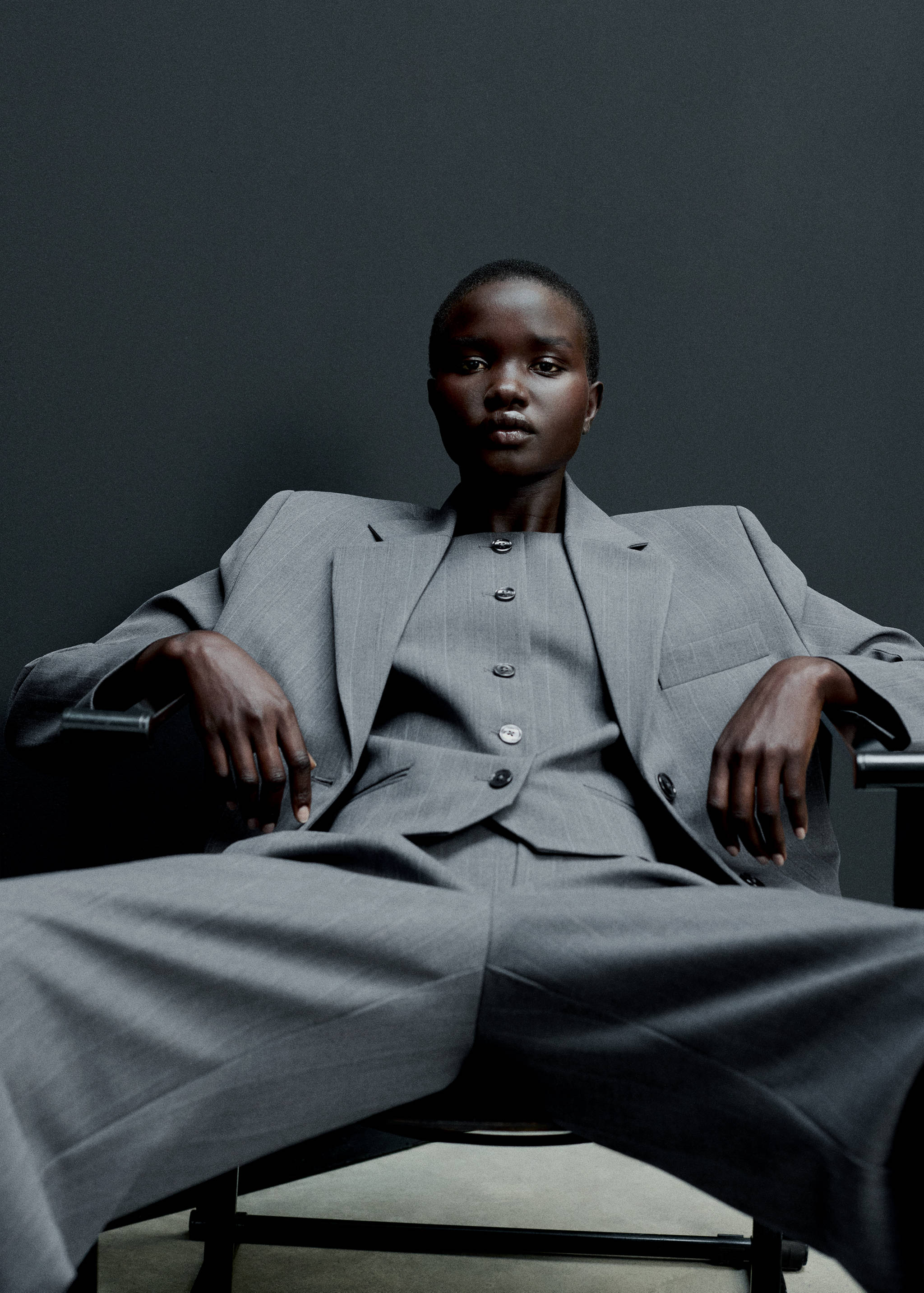 Nålrandiga kostymbyxor - Detaljer om artikeln 6