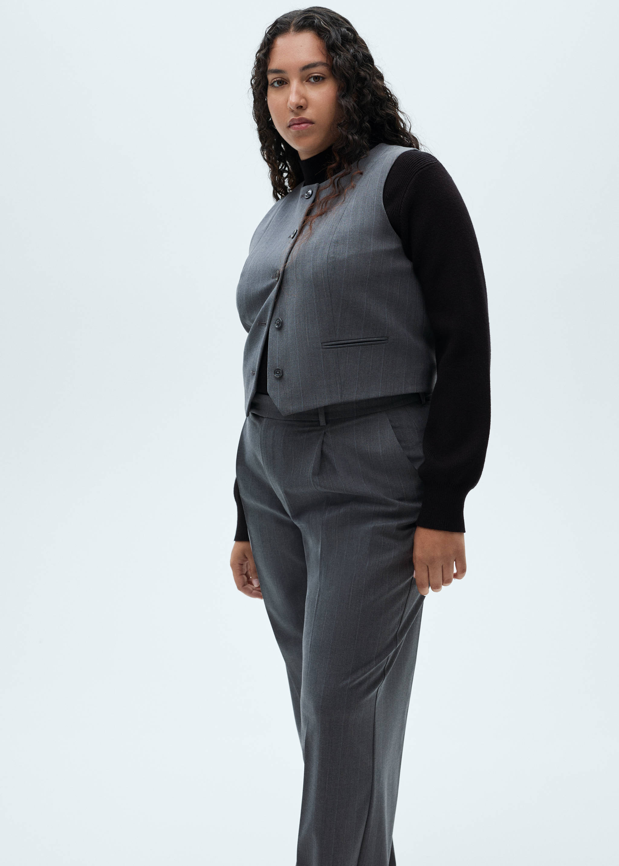 Nålrandiga kostymbyxor - Detaljer om artikeln 5