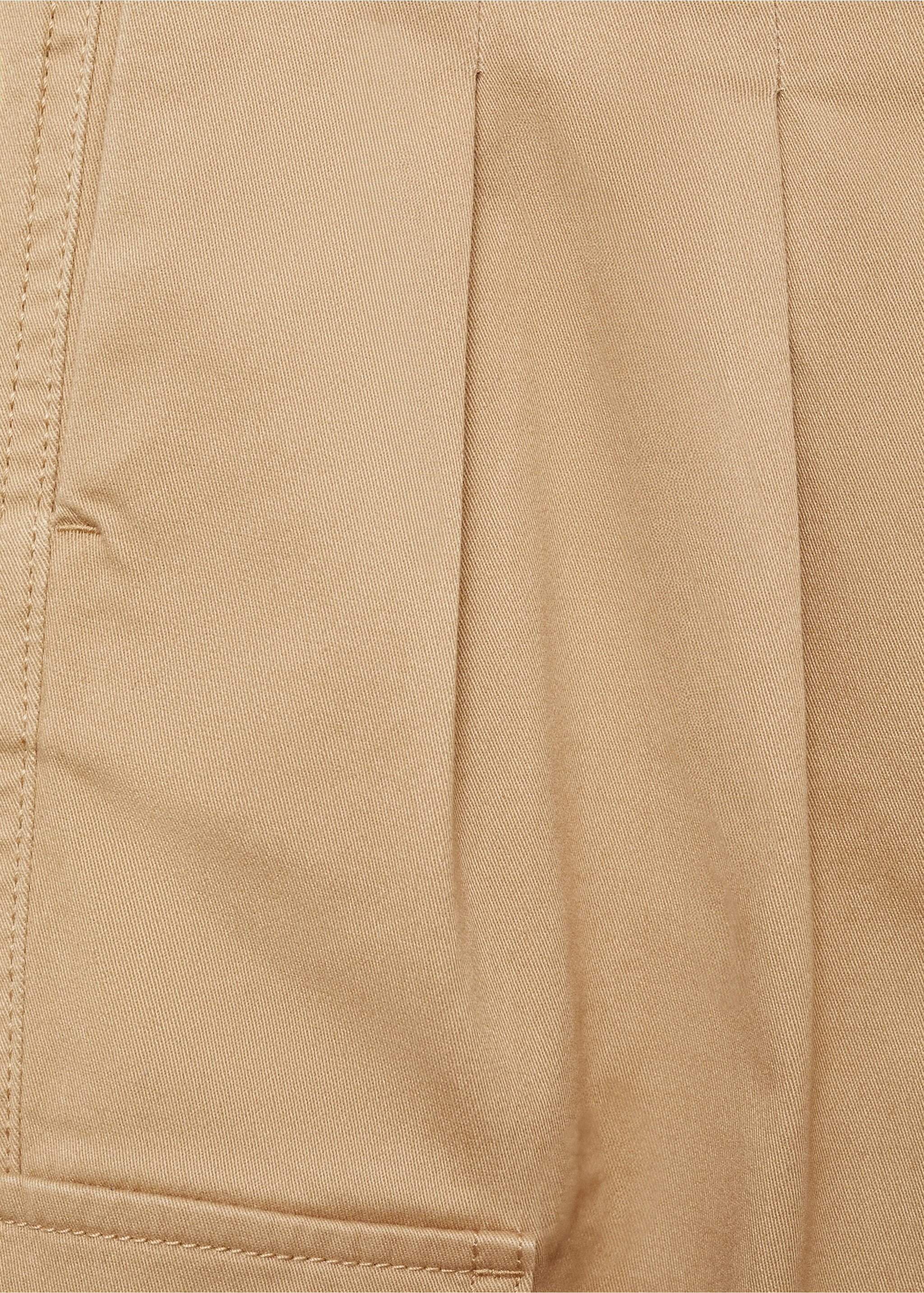 Pleated cargo pants - Details of the article 8, Medium Brown. Ref: 77016731-00.