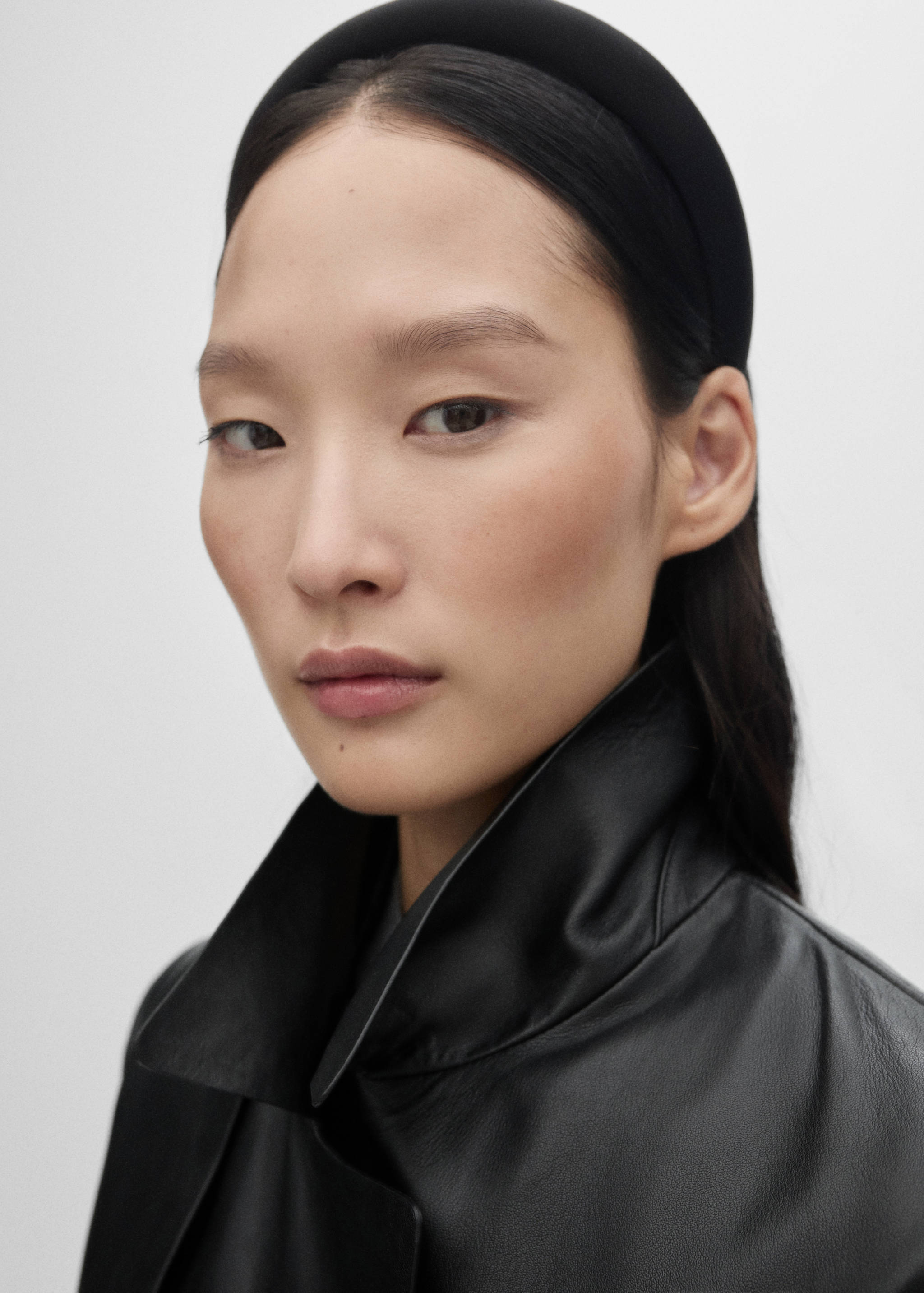 Satin padded headband - Details of the article 9