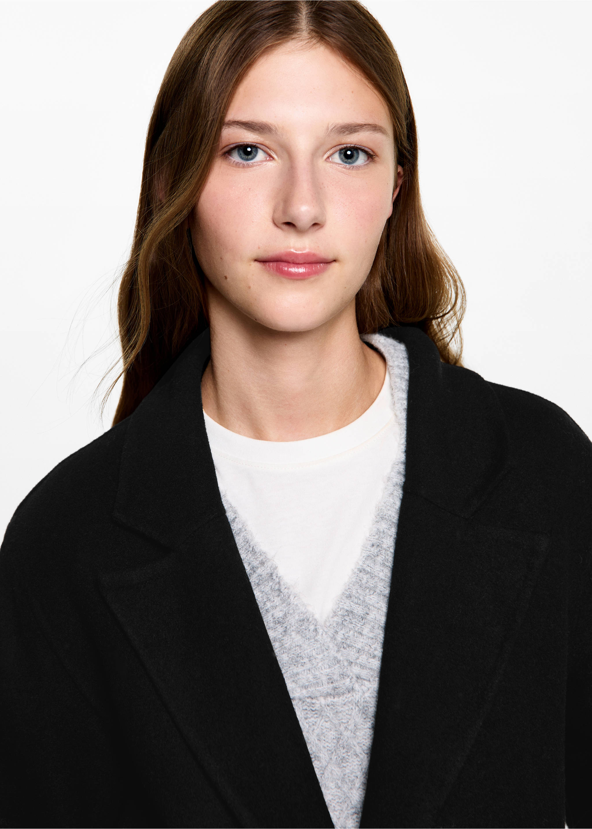 Long cloth coat - Details of the article 1, Black. Ref: 77017113-00.