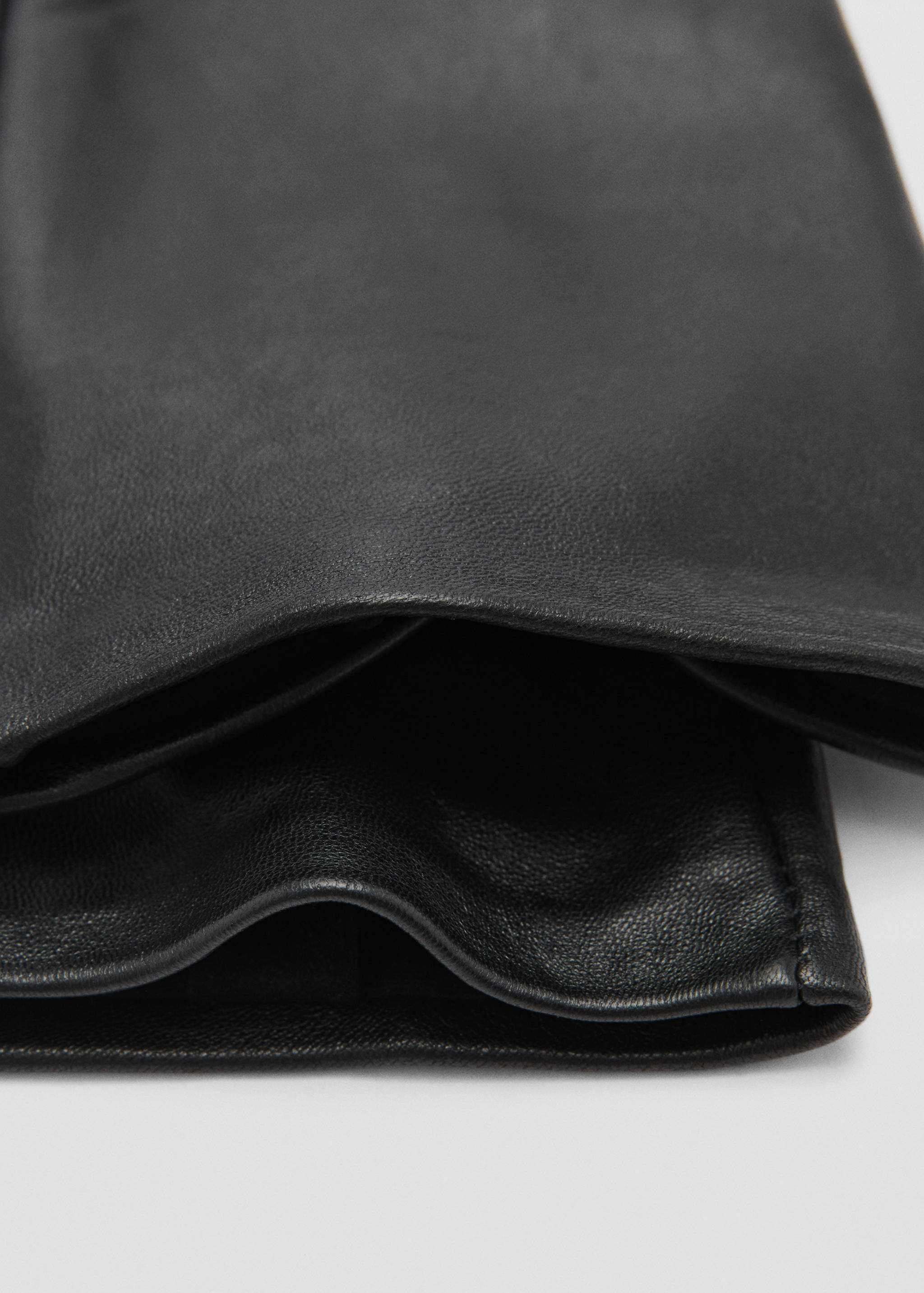 Long leather gloves - Details of the article 1
