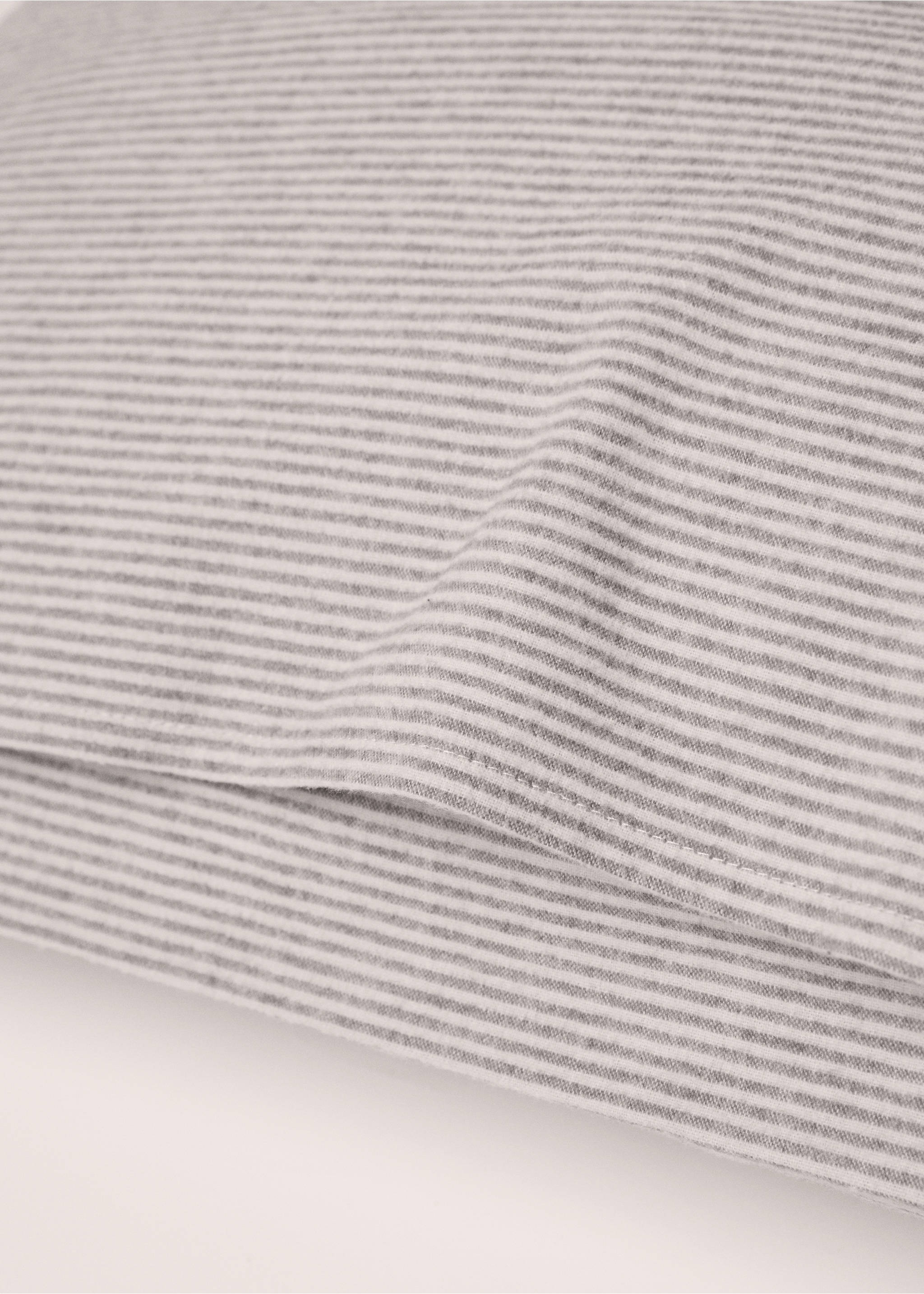 Flannel cotton pillowcase stripes 60x60cm - Details of the article 3, Beige. Ref: 77017661-00.