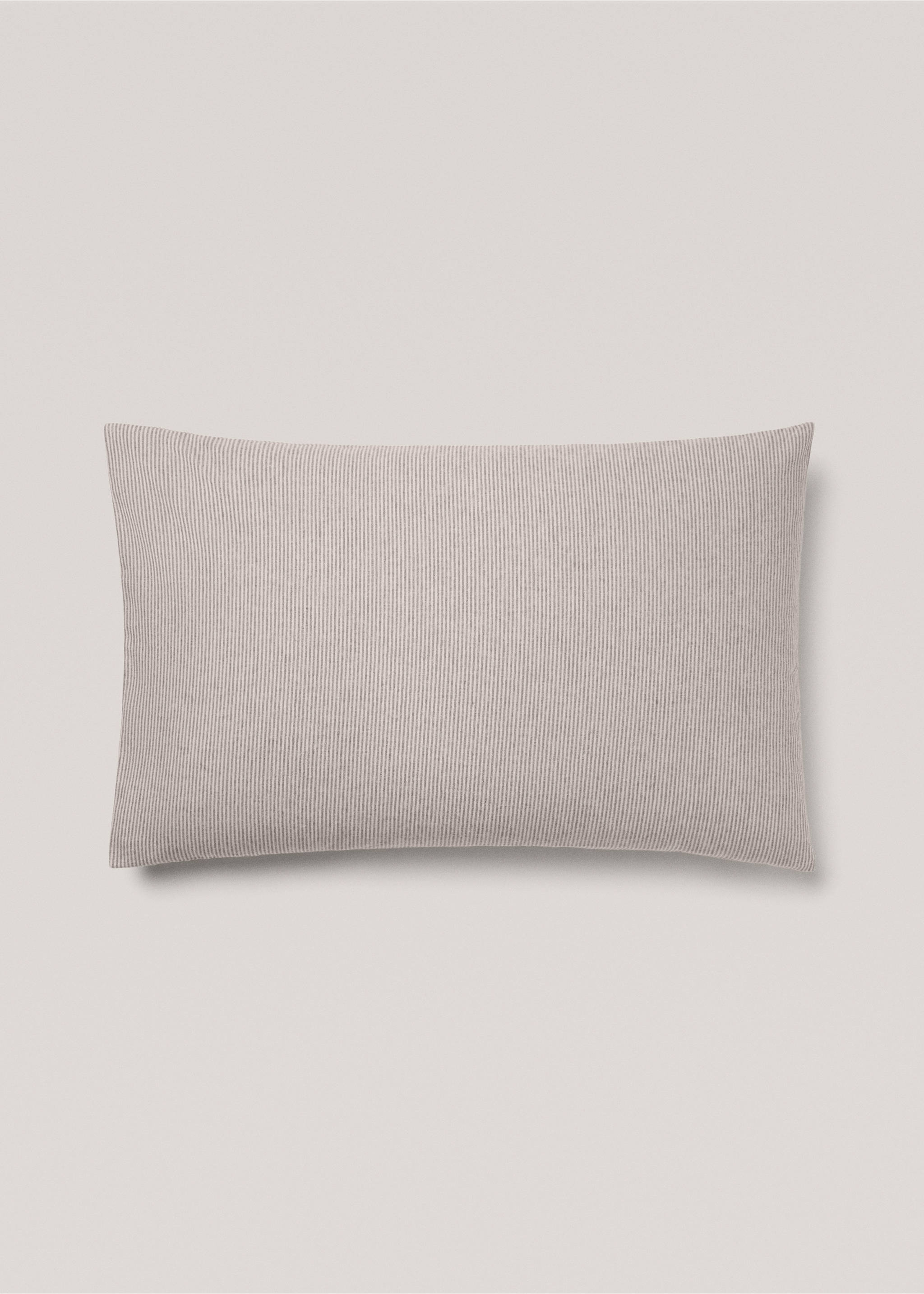 Gestreifter Kopfkissenbezug aus Baumwoll-Flanell 50 x 75 cm - Artikel ohne Model, Beige. Ref: 77017663-00.