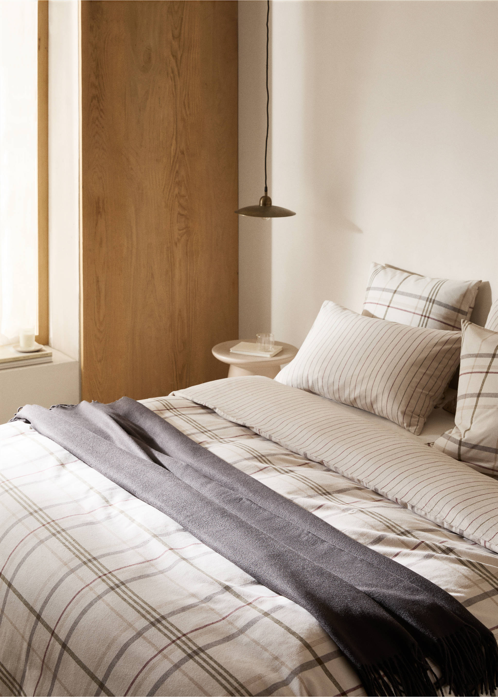 Wendbarer Flanell-Bettbezug mit Karomuster für 135 cm Bett - Detail des Artikels 7, Beige. Ref: 77017672-00.
