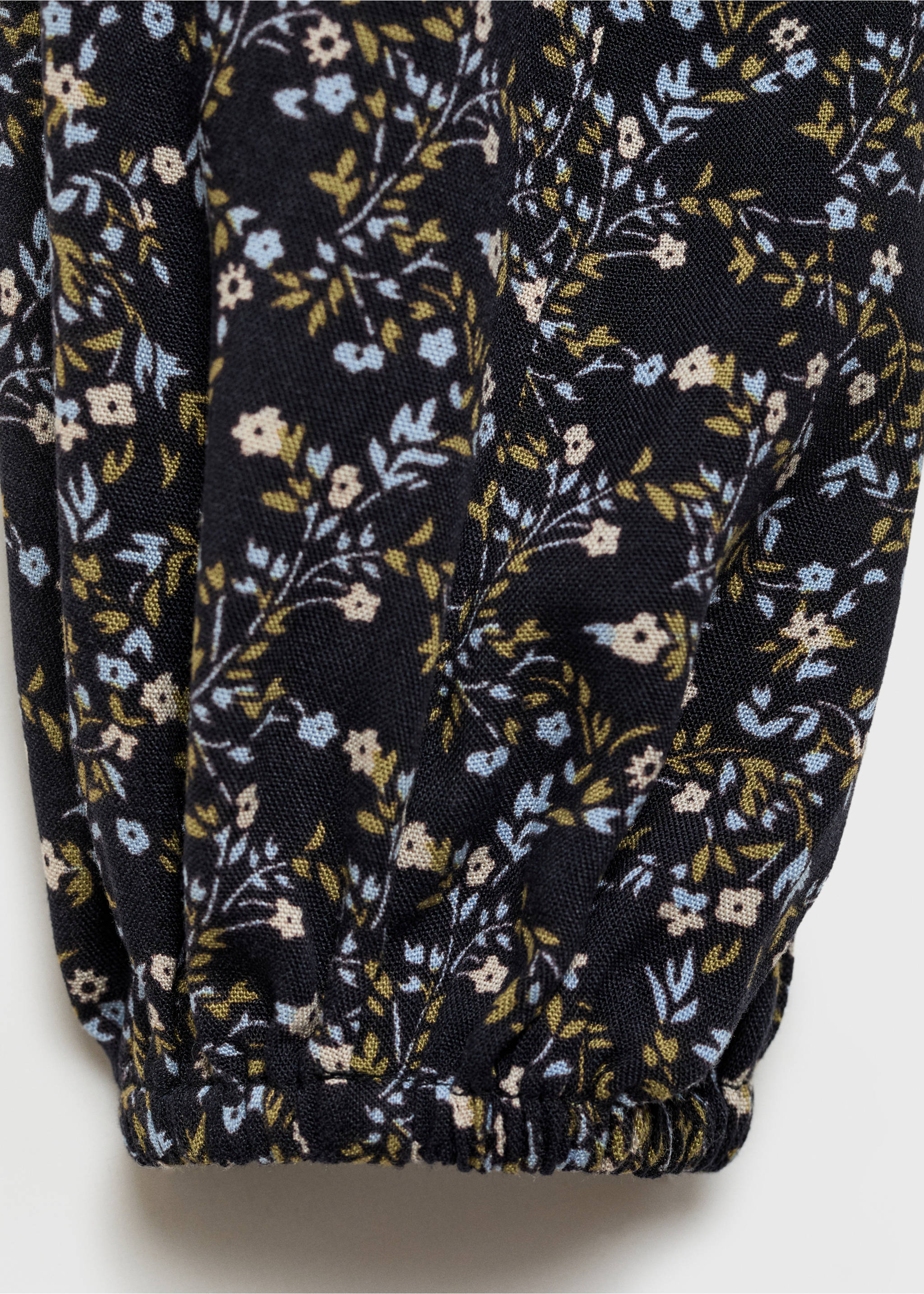 Floral print blouse - Details of the article 0, Dark Green. Ref: 77017676-00.