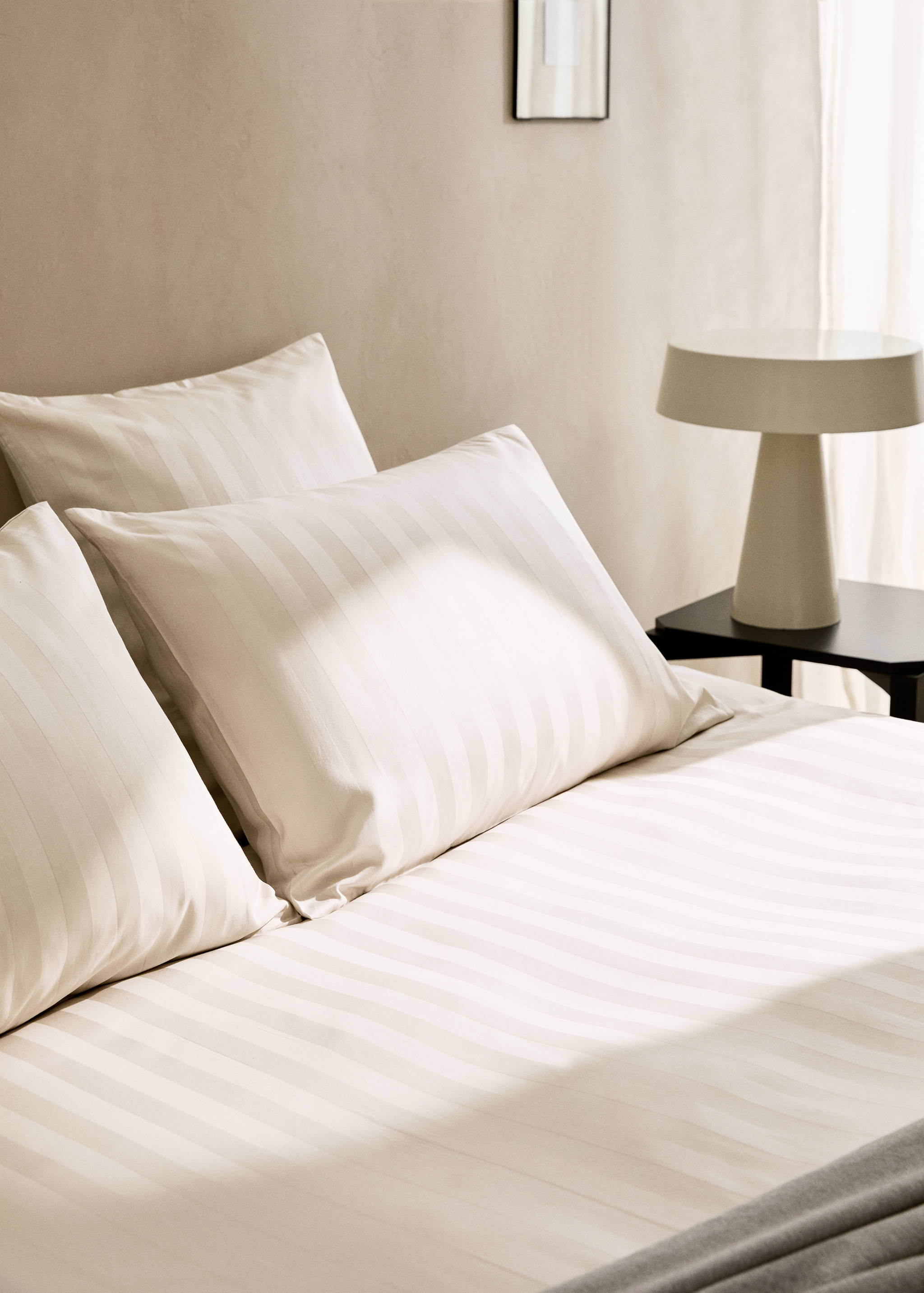 Satin cotton jacquard striped duvet cover Superking bed - Details of the article 7