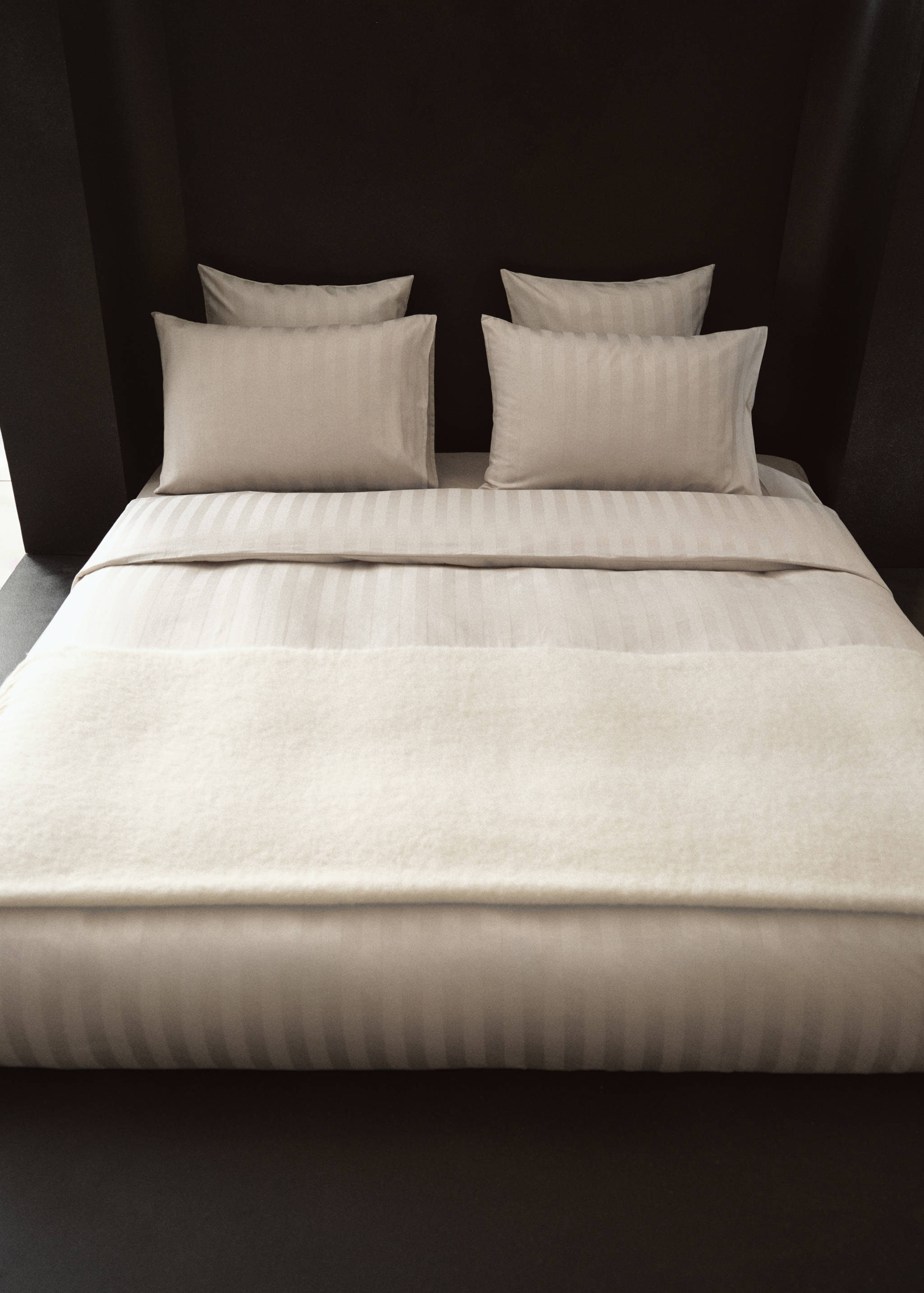 Satin cotton jacquard striped duvet cover Superking bed - Details of the article 6