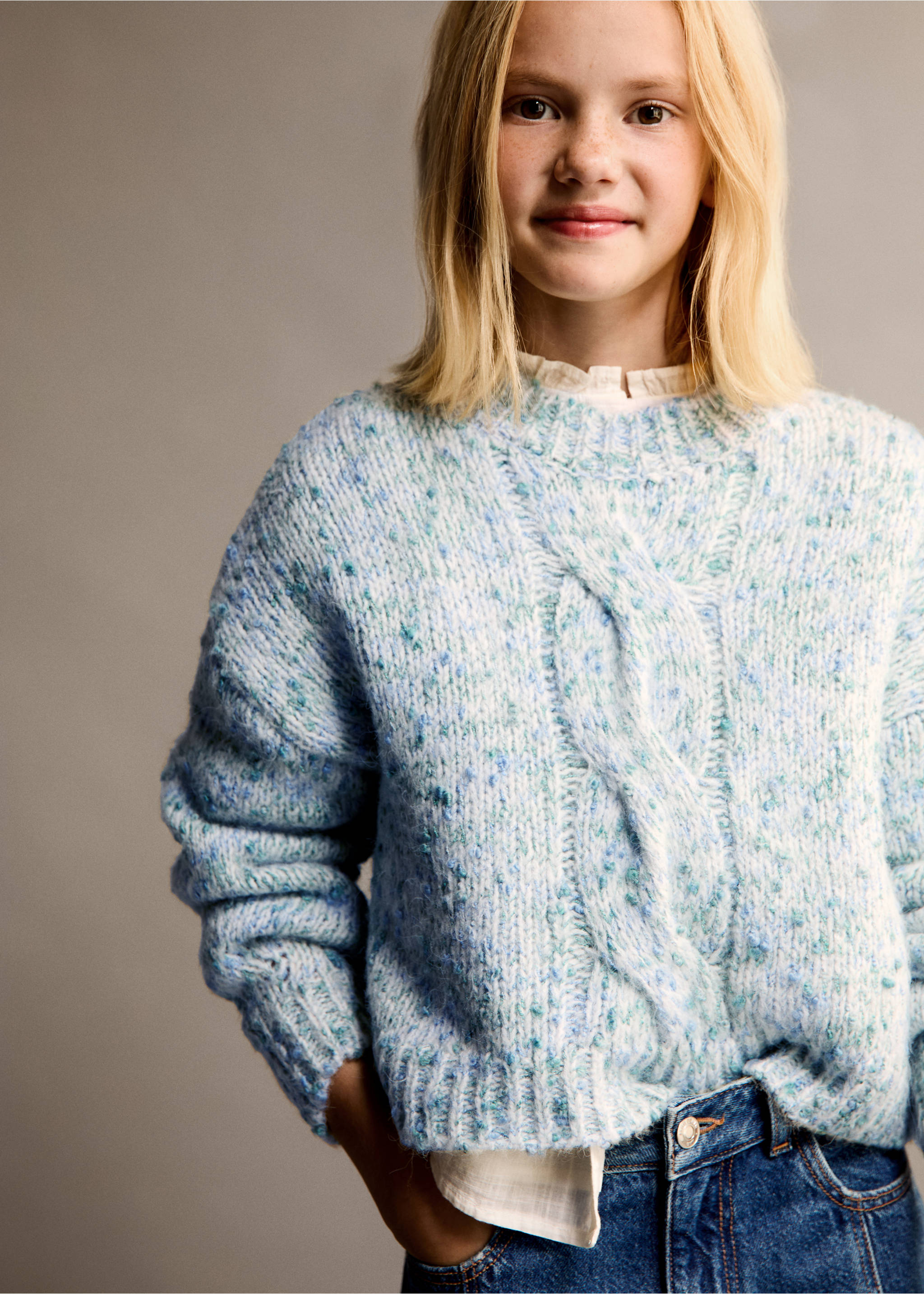 Bicolour knit sweater - Medium plane, Aqua Green. Ref: 77017709-00.