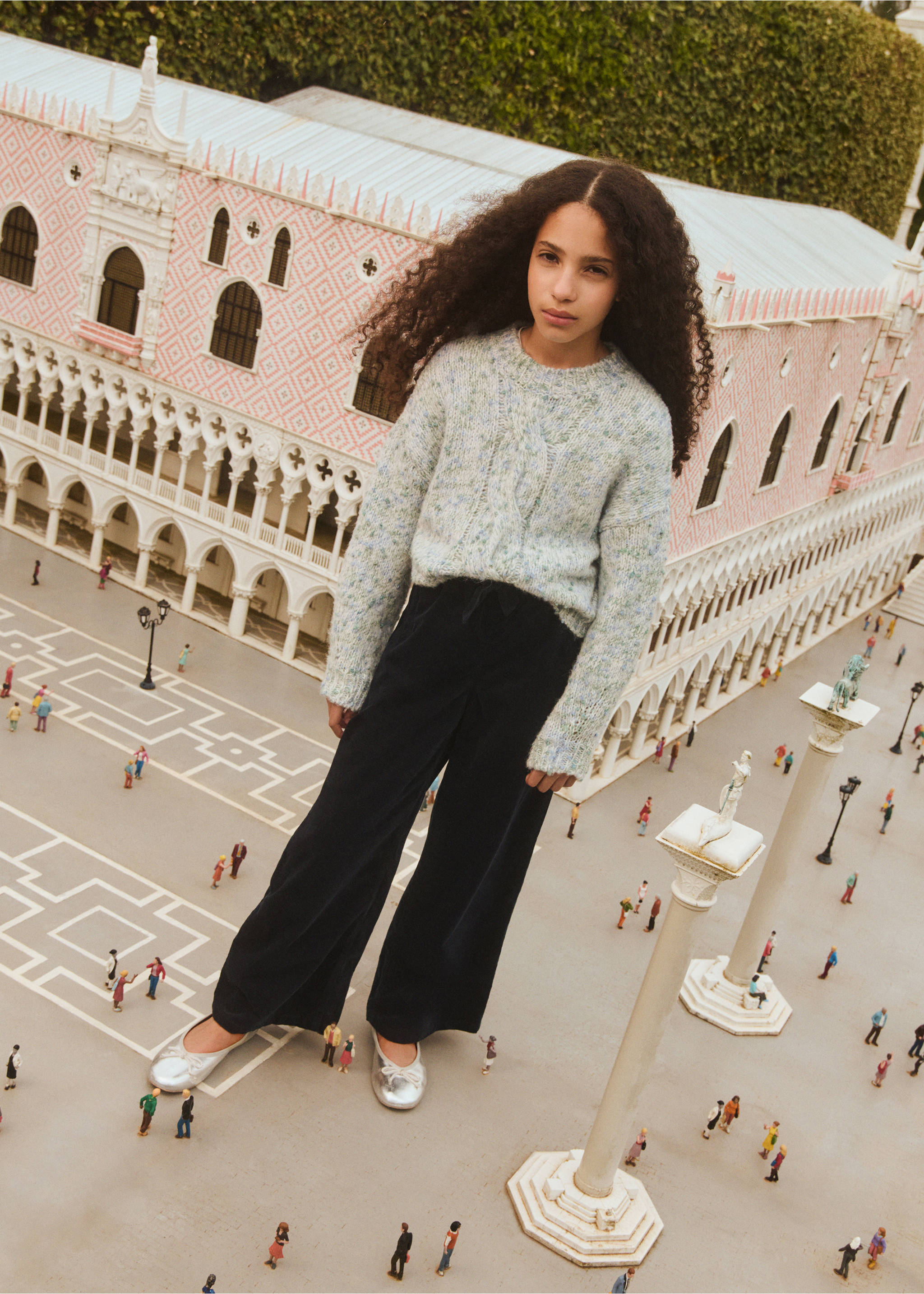 Bicolour knit sweater - Details of the article 6, Aqua Green. Ref: 77017709-00.