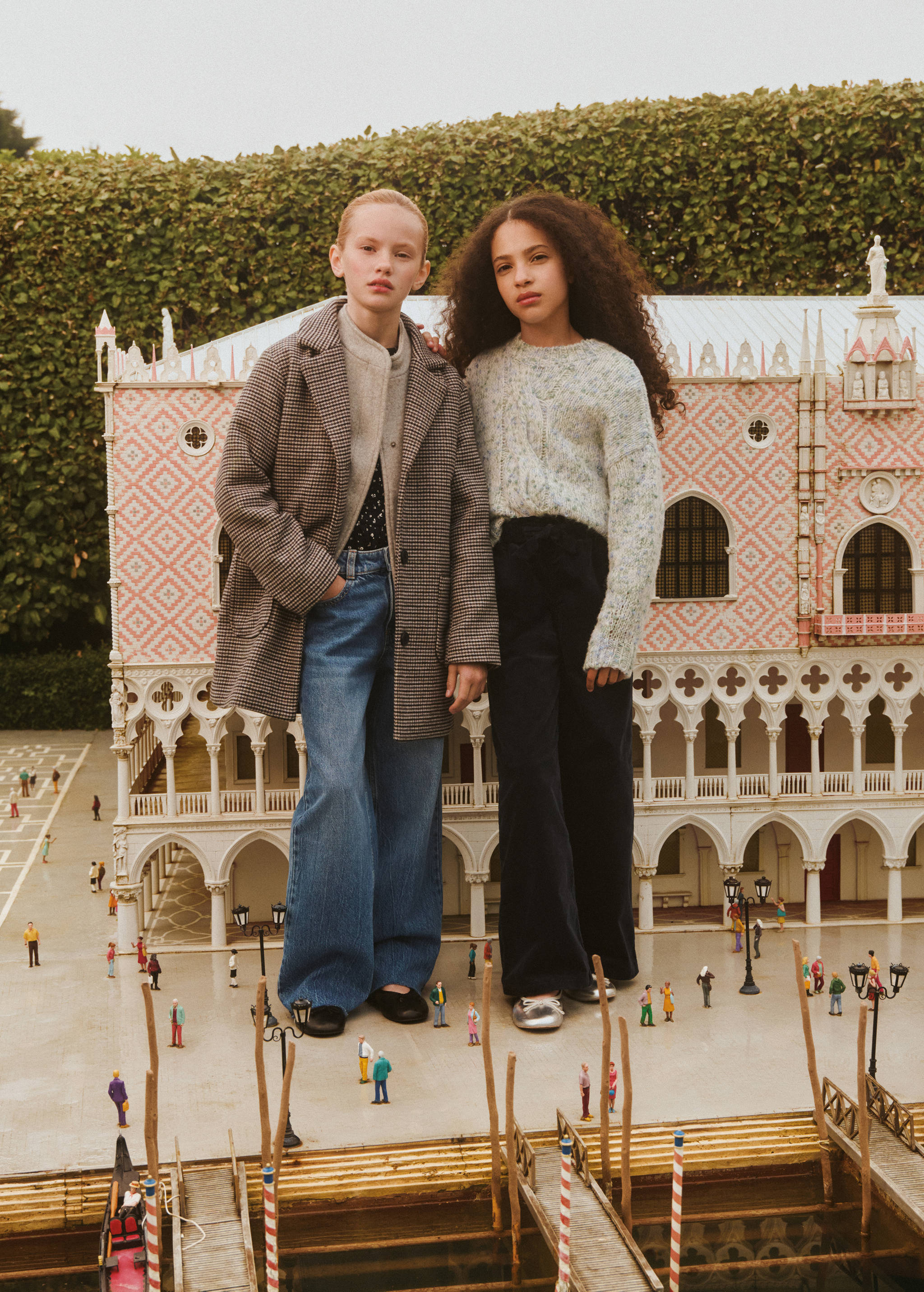 Bicolour knit sweater - Details of the article 5