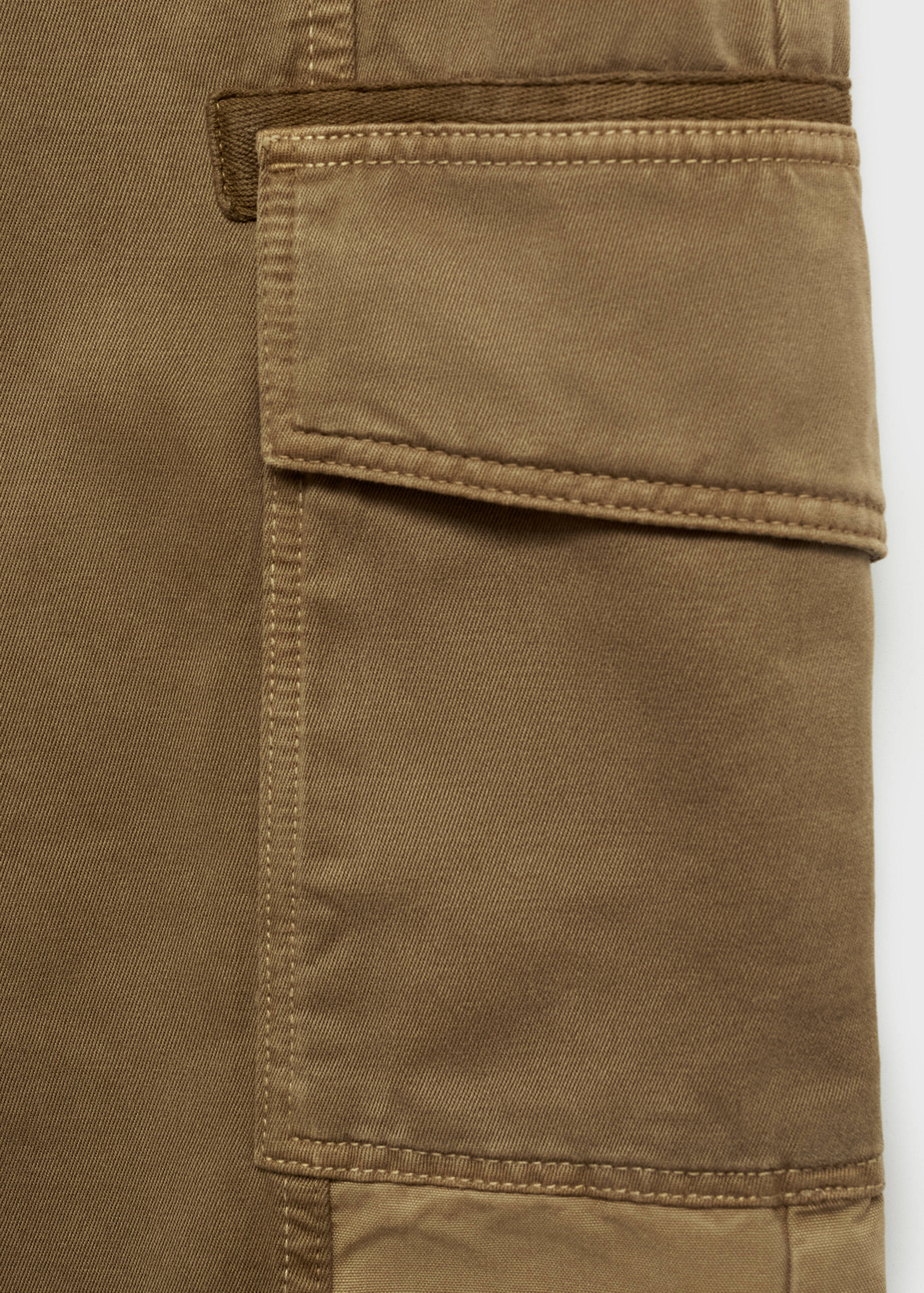 Cargo jeans with turn-up waist - Details of the article 0