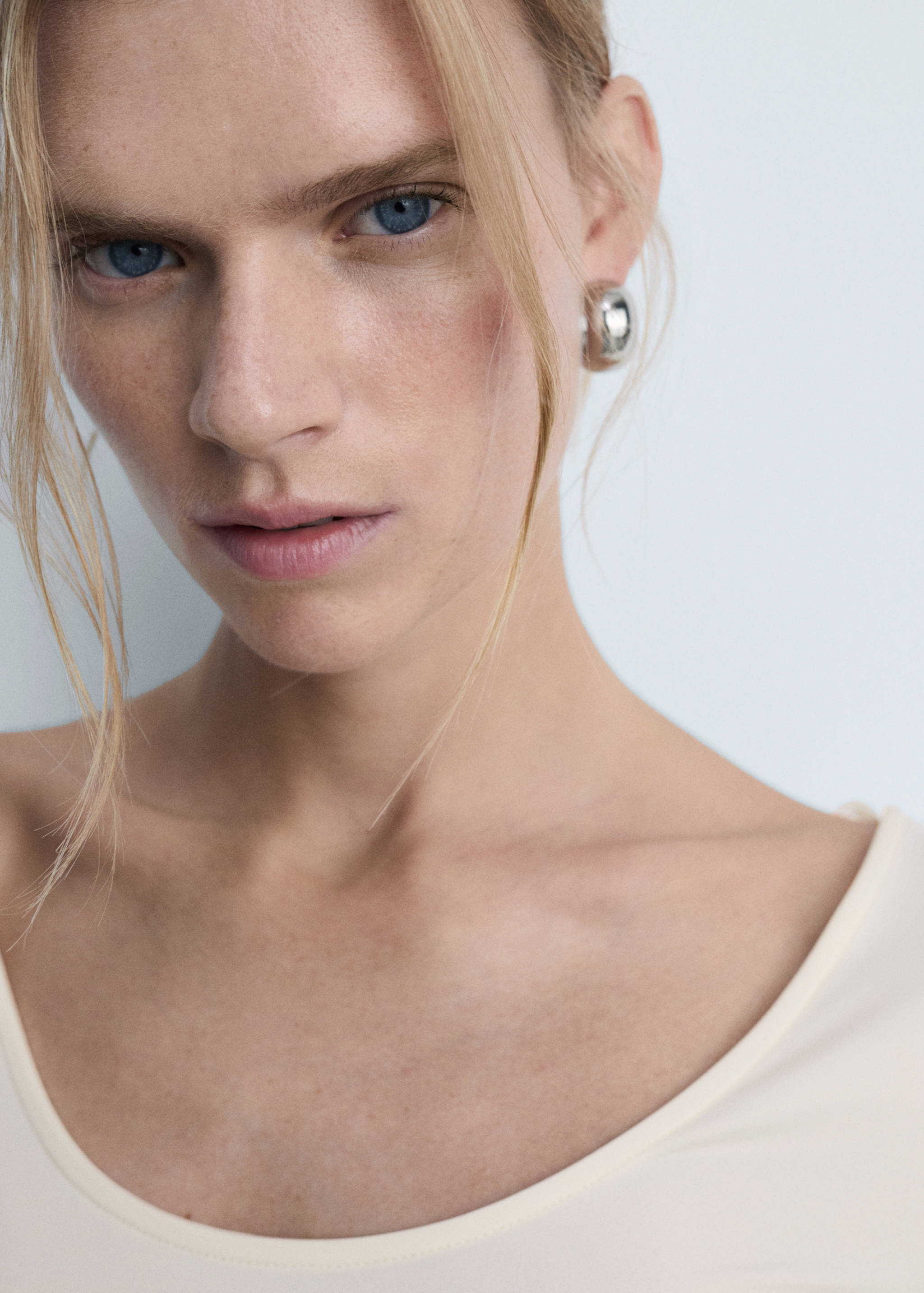 Three-quarter sleeve t-shirt - Details of the article 1