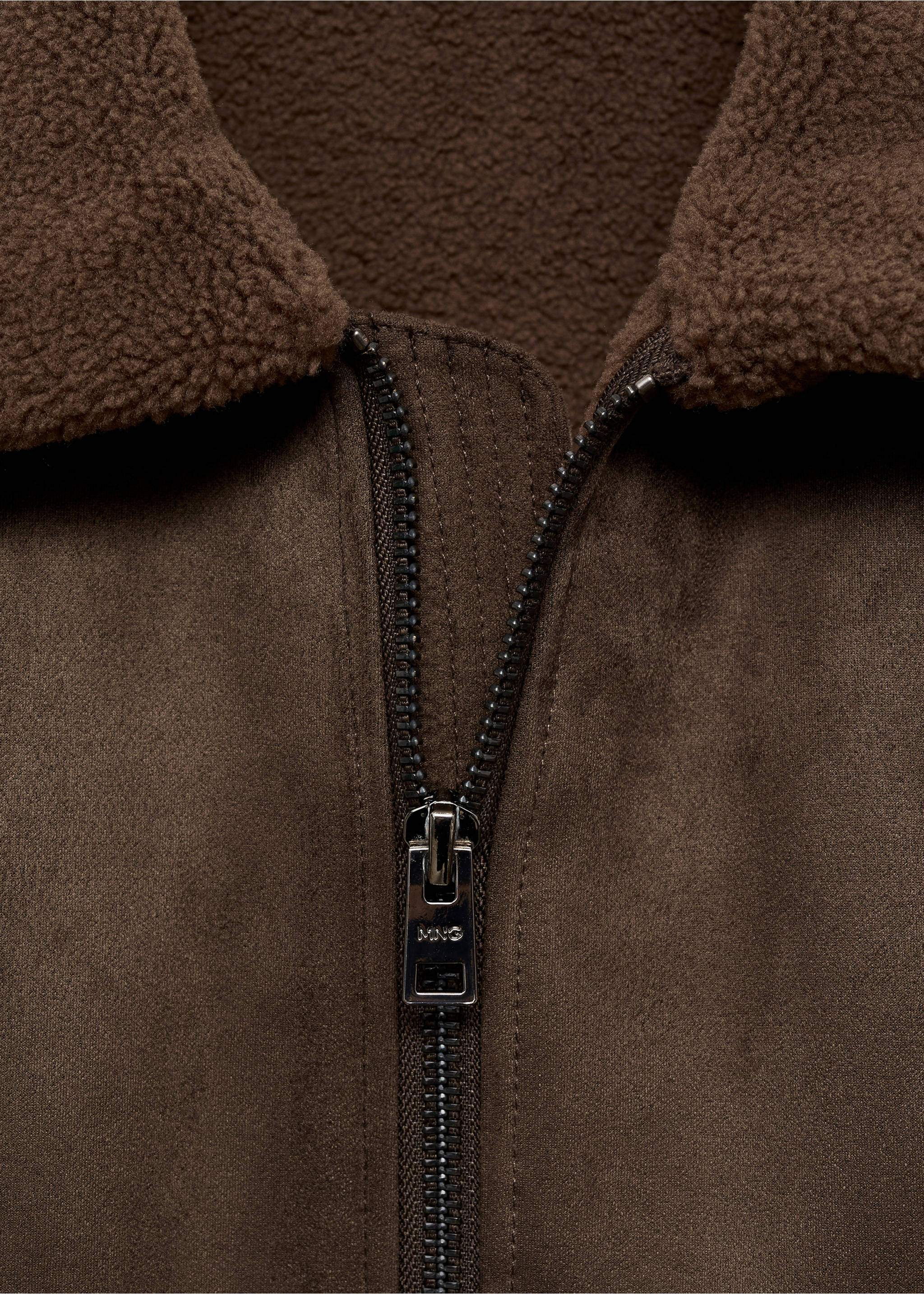 Doubleface-Jacke mit Wildledereffekt - Detail des Artikels 8, Kognac. Ref: 77017915-00.