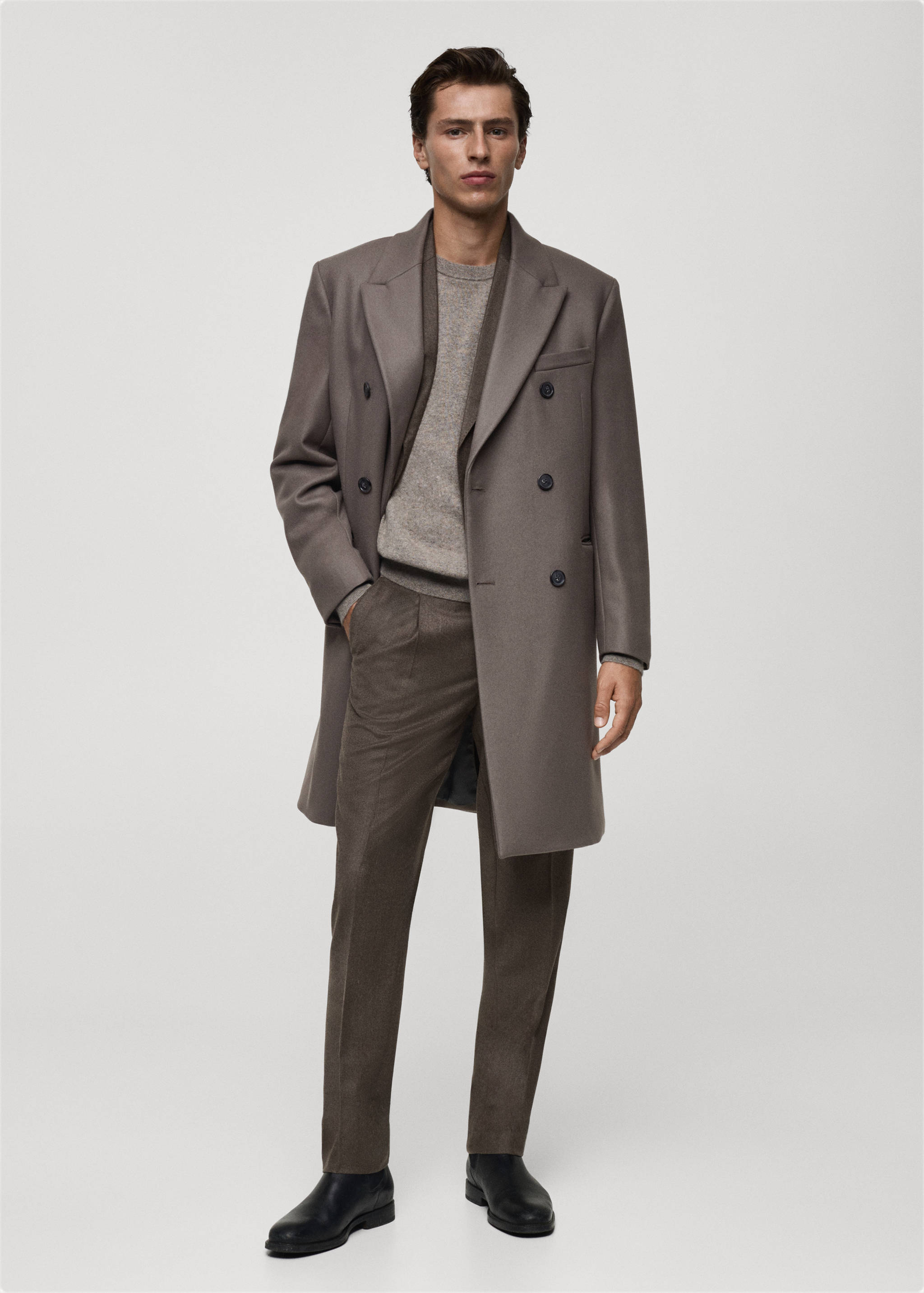 Sobretudo assertoado de 100% lã italiana - Plano geral