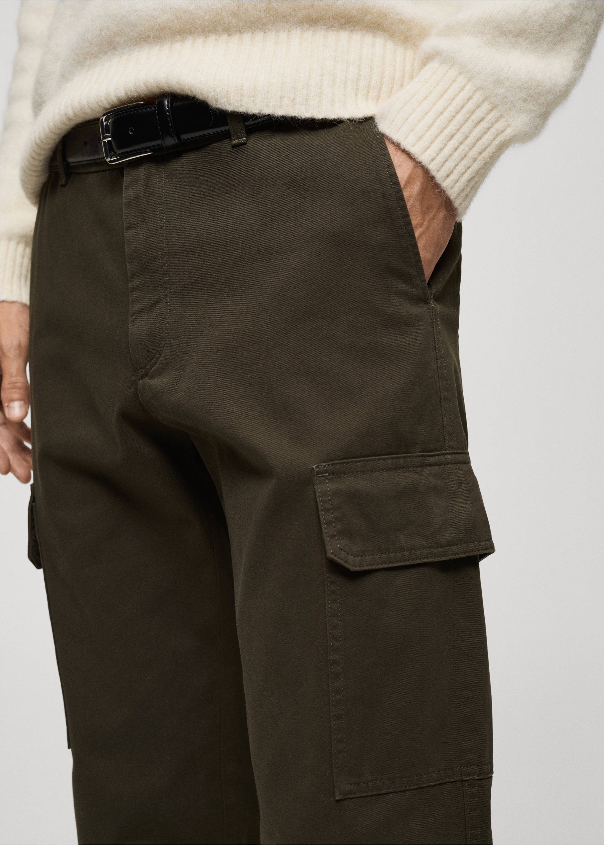 Straight Fit-Cargohose - Detail des Artikels 1, Khaki. Ref: 77017923-00.