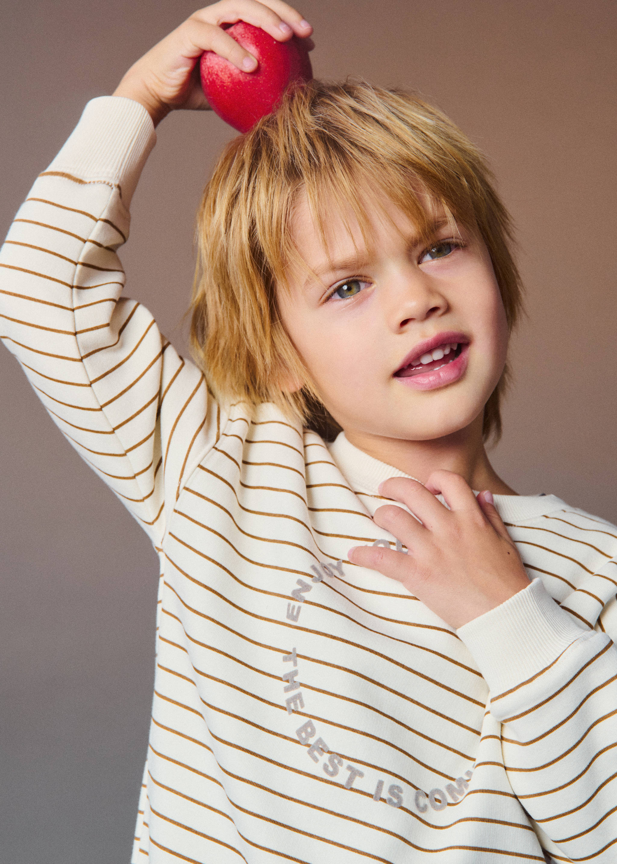 Gestreiftes Sweatshirt mit Text - Detail des Artikels 5