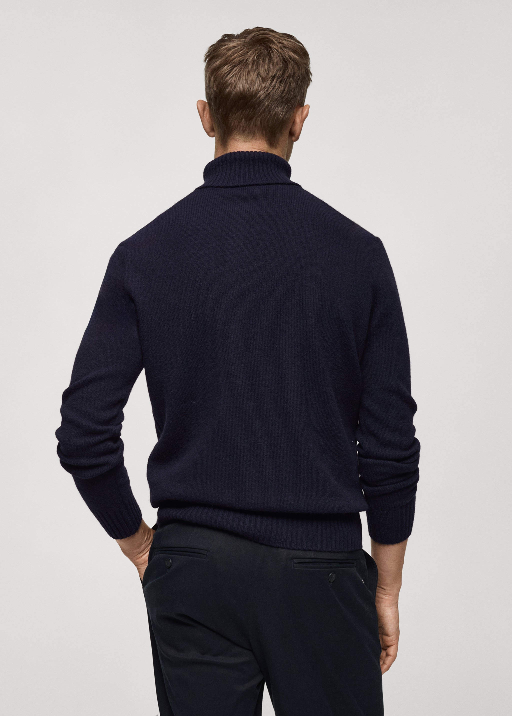 Camisola de malha de lã com gola alta - Verso do artigo