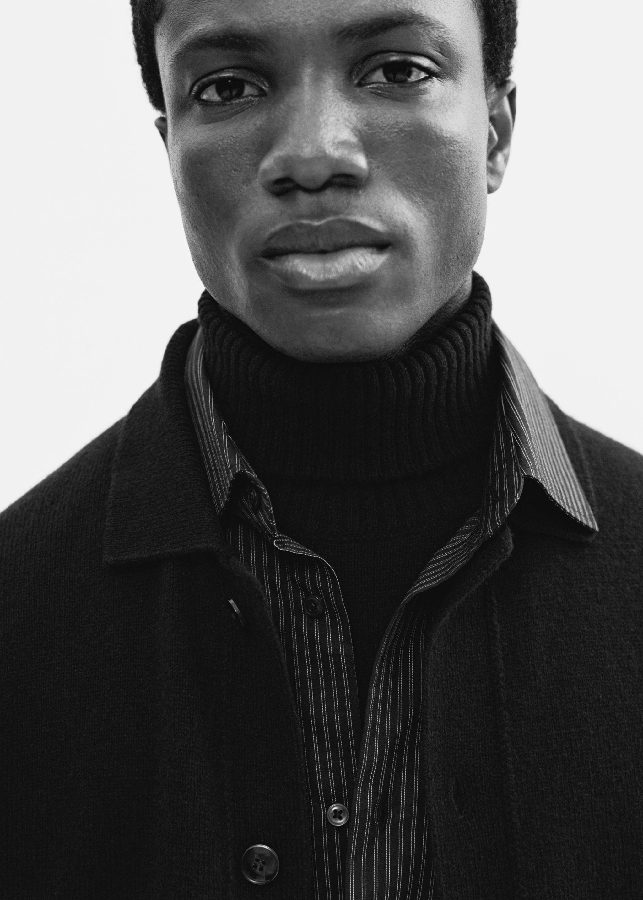 Camisola de malha de lã com gola alta - Pormenor do artigo 3