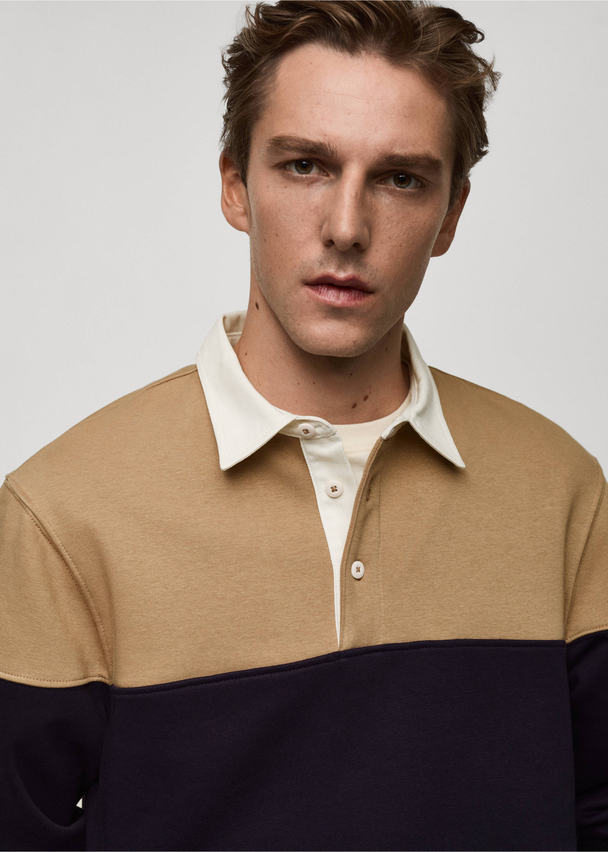Zweifarbiges Polo-Sweatshirt aus Baumwolle - Detail des Artikels 1, Dunkles Marineblau. Ref: 77017939-00.