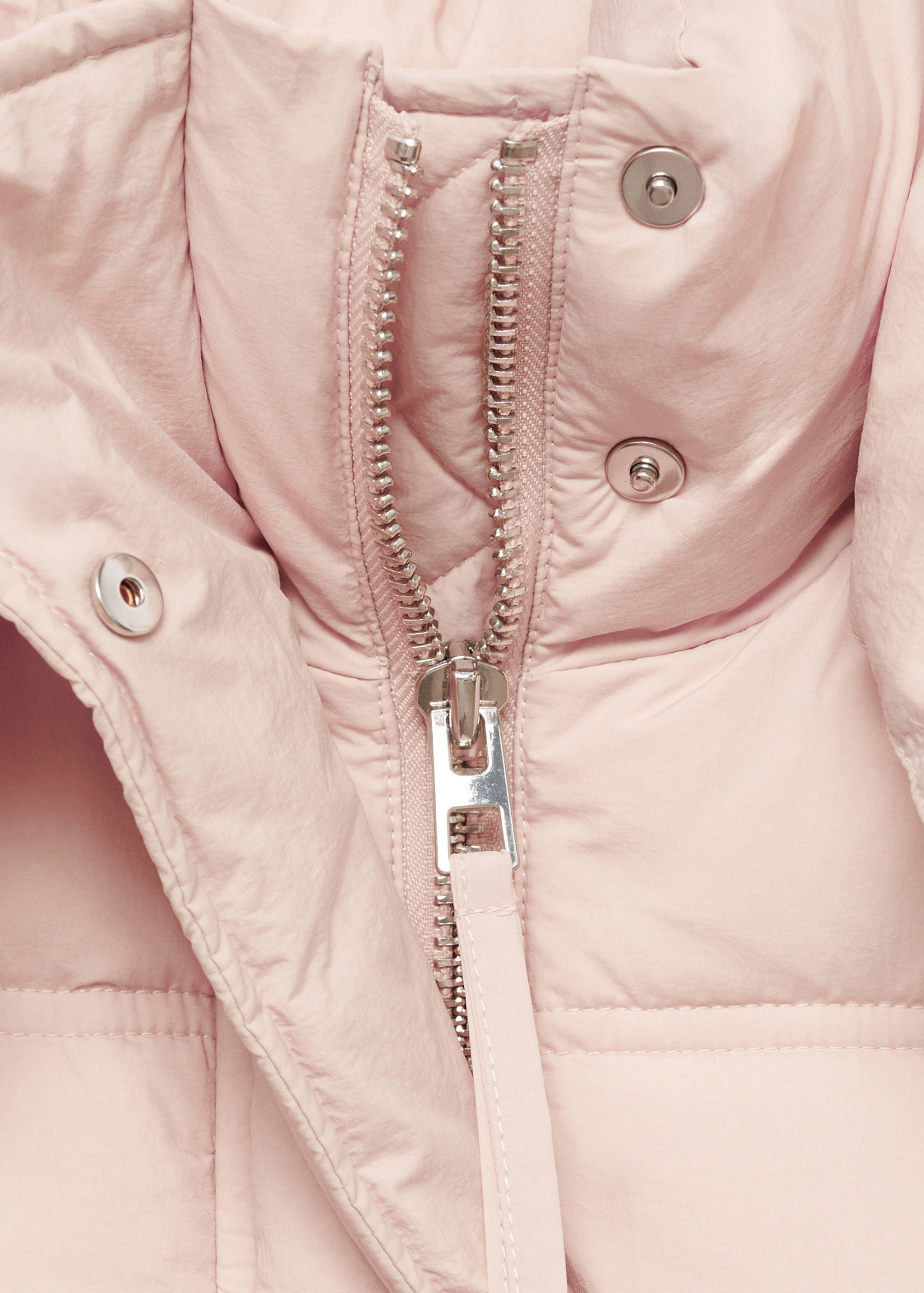 Short padded hooded anorak - Details of the article 8
