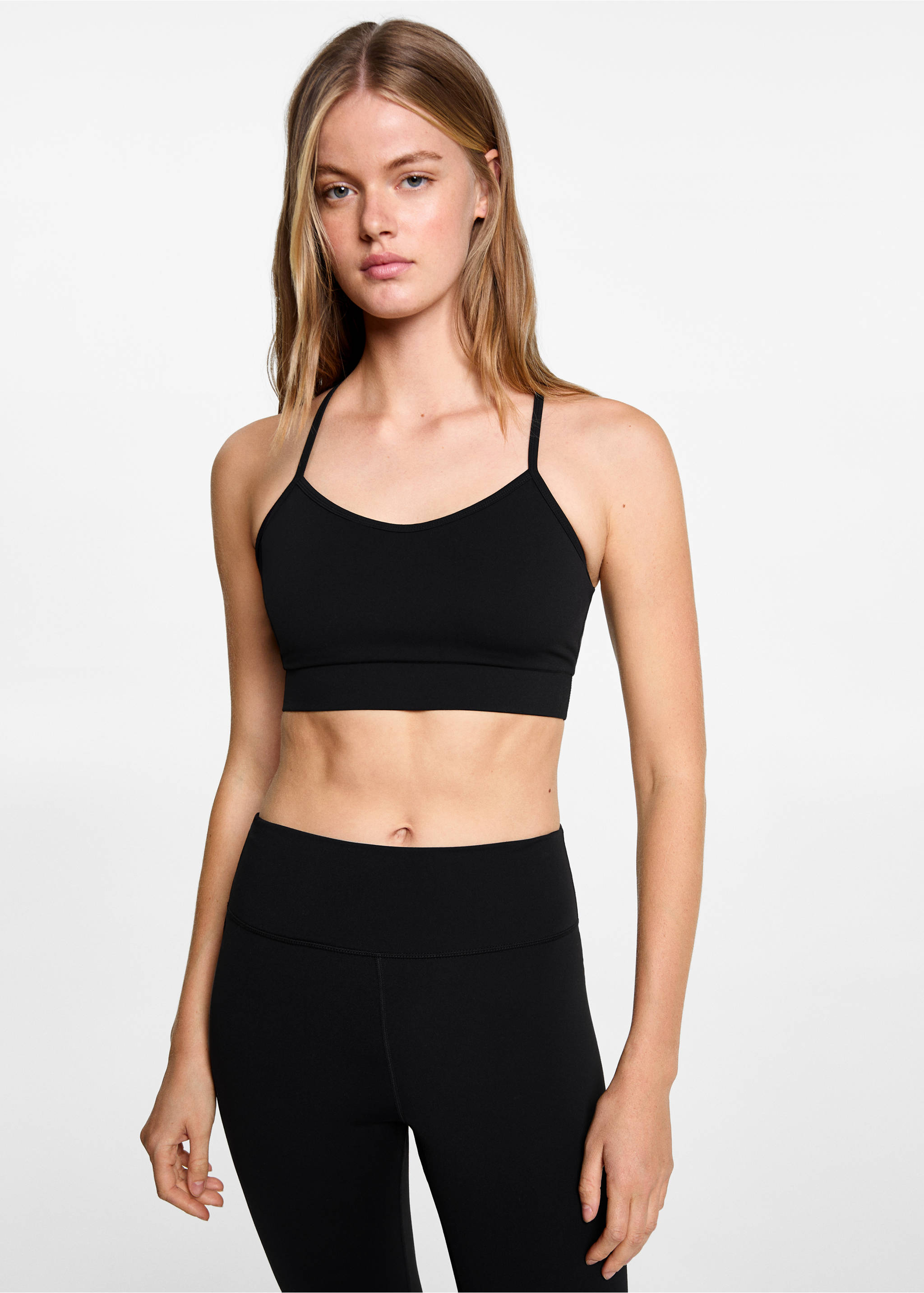 Top z odkrytymi plecami - Plan średni, Czarny. Ref: 77018274-00.