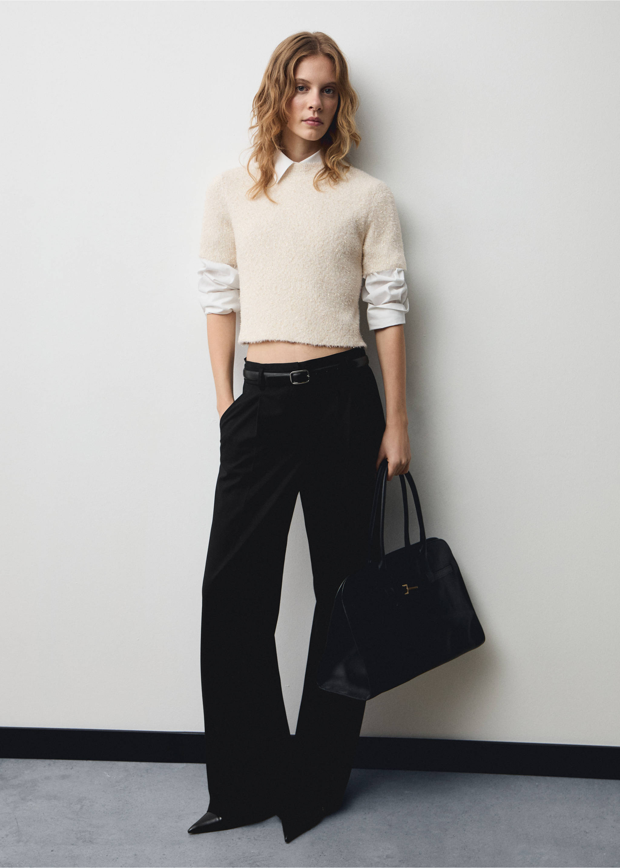 Short-sleeved sweater with shiny detail - General plane, Ecru. Ref: 77019059-00.