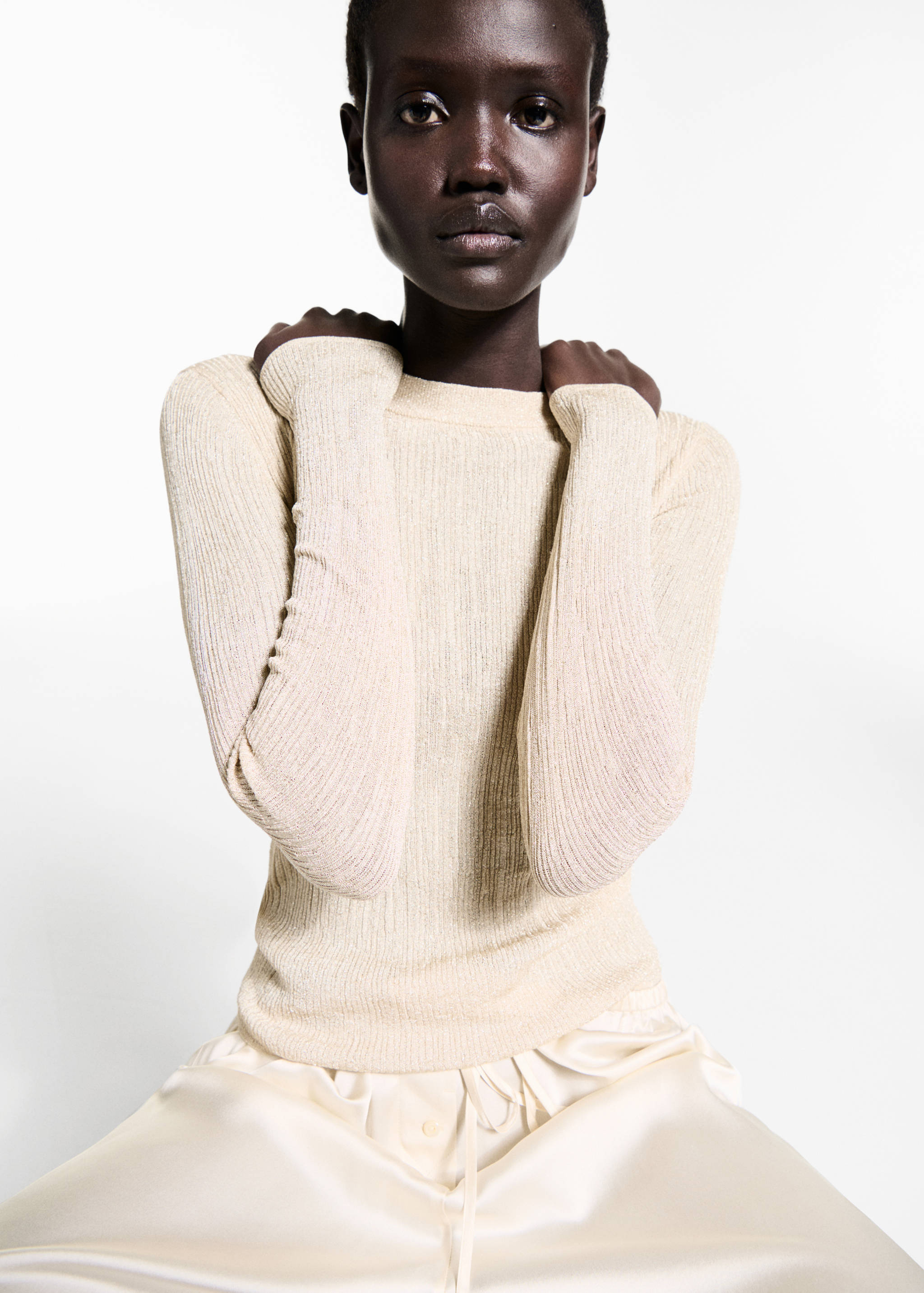 Rundhalspullover aus Lurex - Mittlere Ansicht