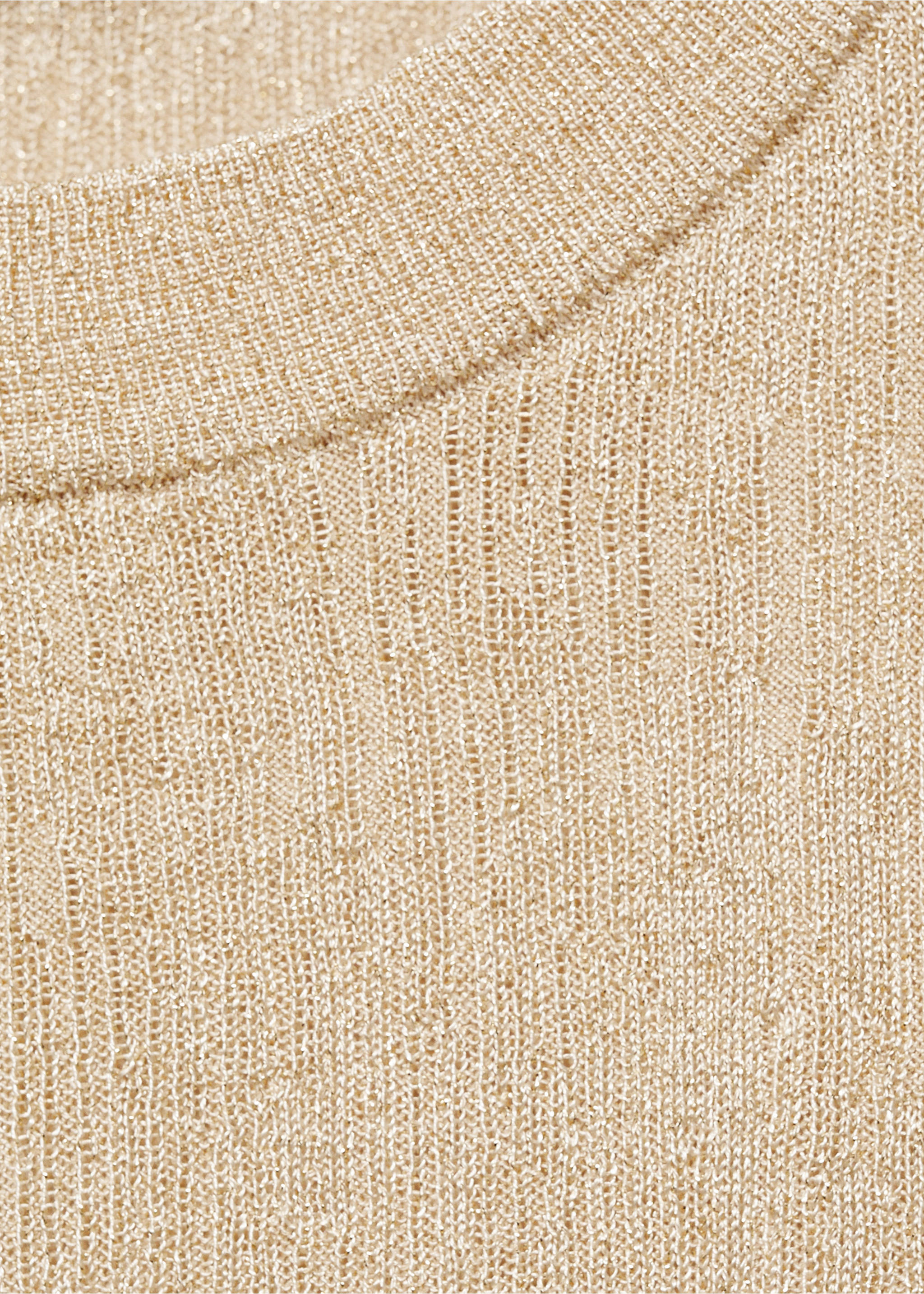Rundhalspullover aus Lurex - Detail des Artikels 8, Gold. Ref: 77019061-00.