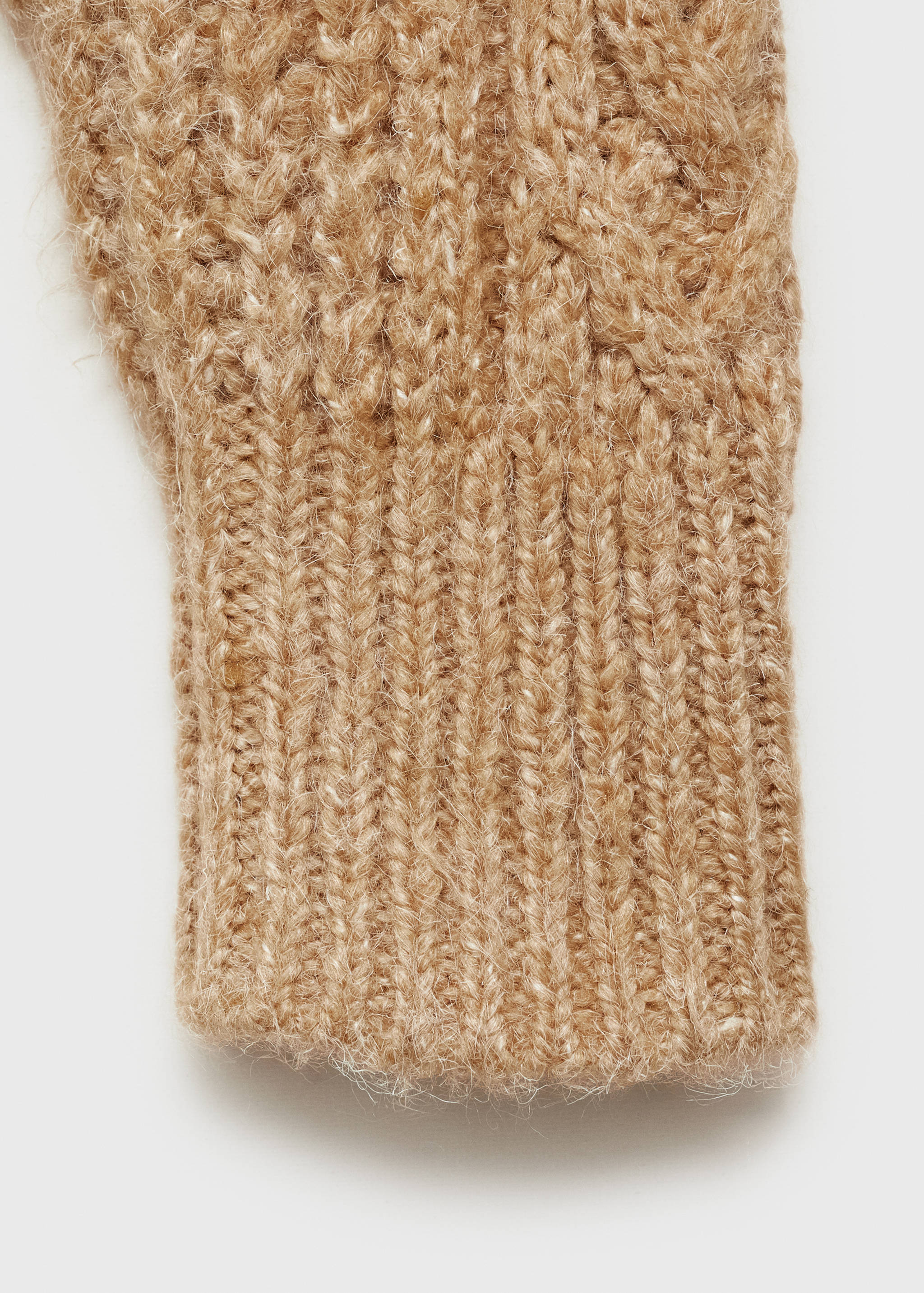 Thick knit round neck sweater - Details of the article 0