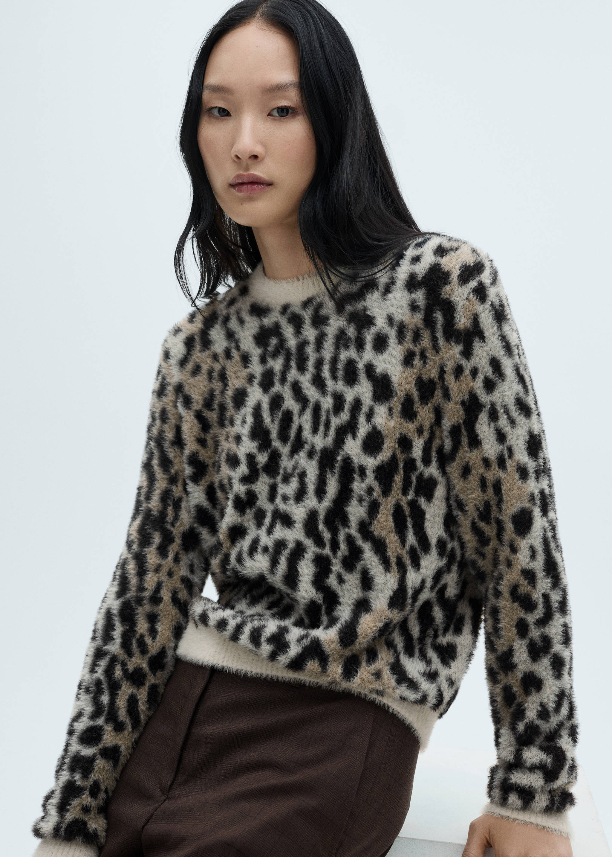 Jersey efecto pelo animal print - Plano medio