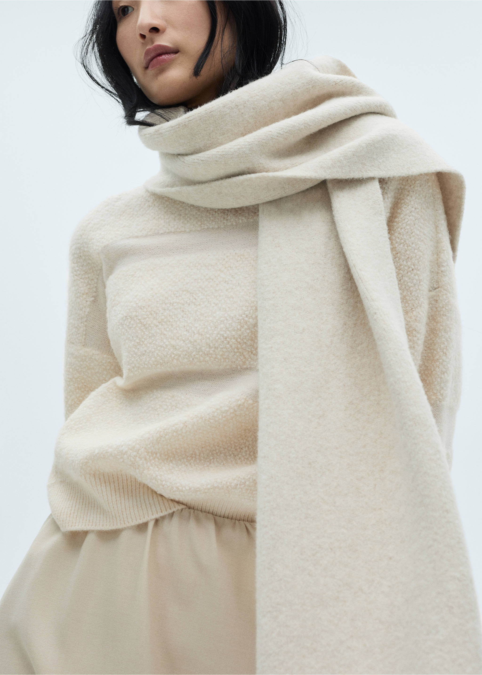 Perkins-neck panelled sweater - Details of the article 2, Ecru. Ref: 77019078-00.