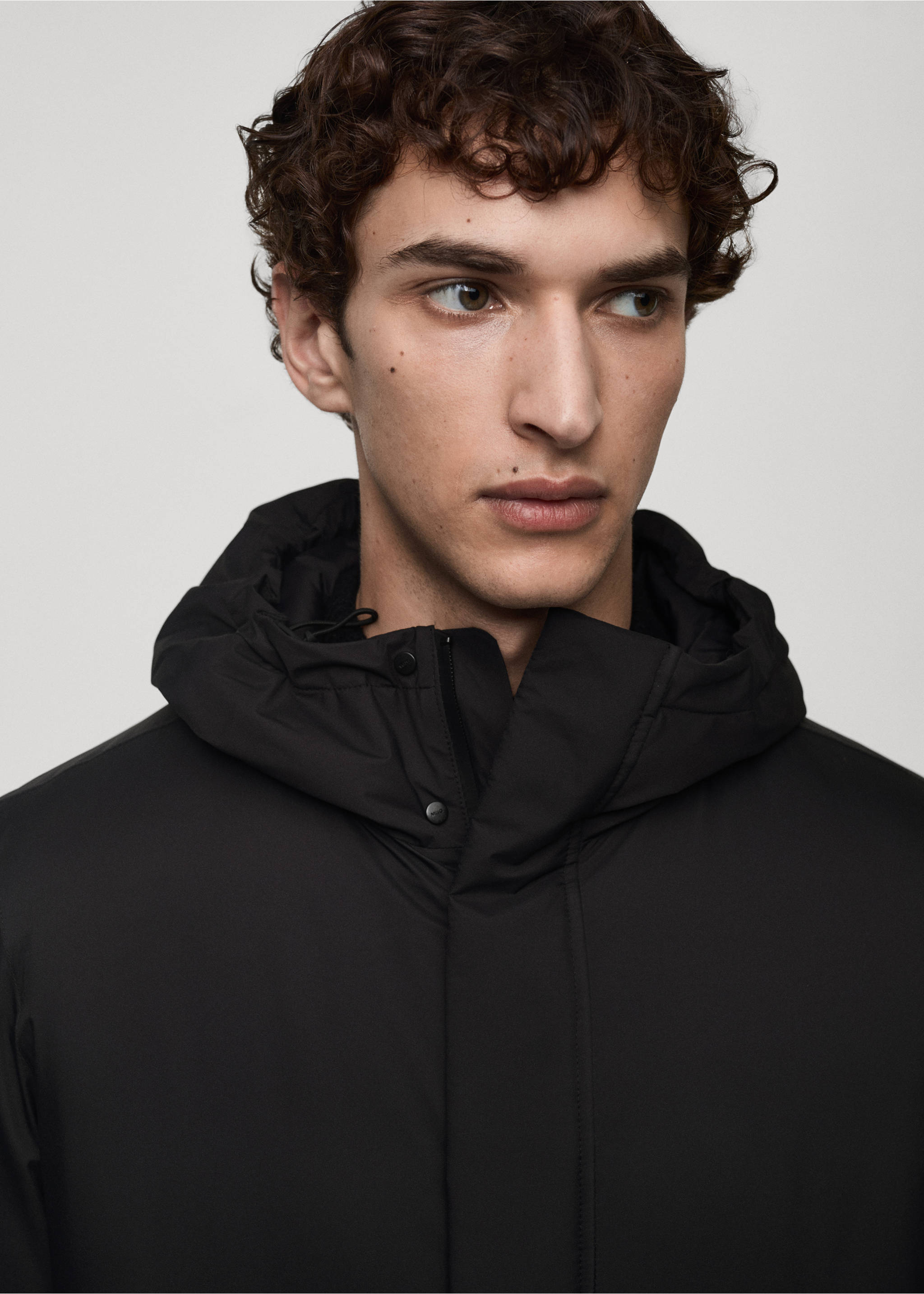 Thermore® waterproof quilted parka with Thermore® padding - Details of the article 1, Charcoal. Ref: 77019228-00.