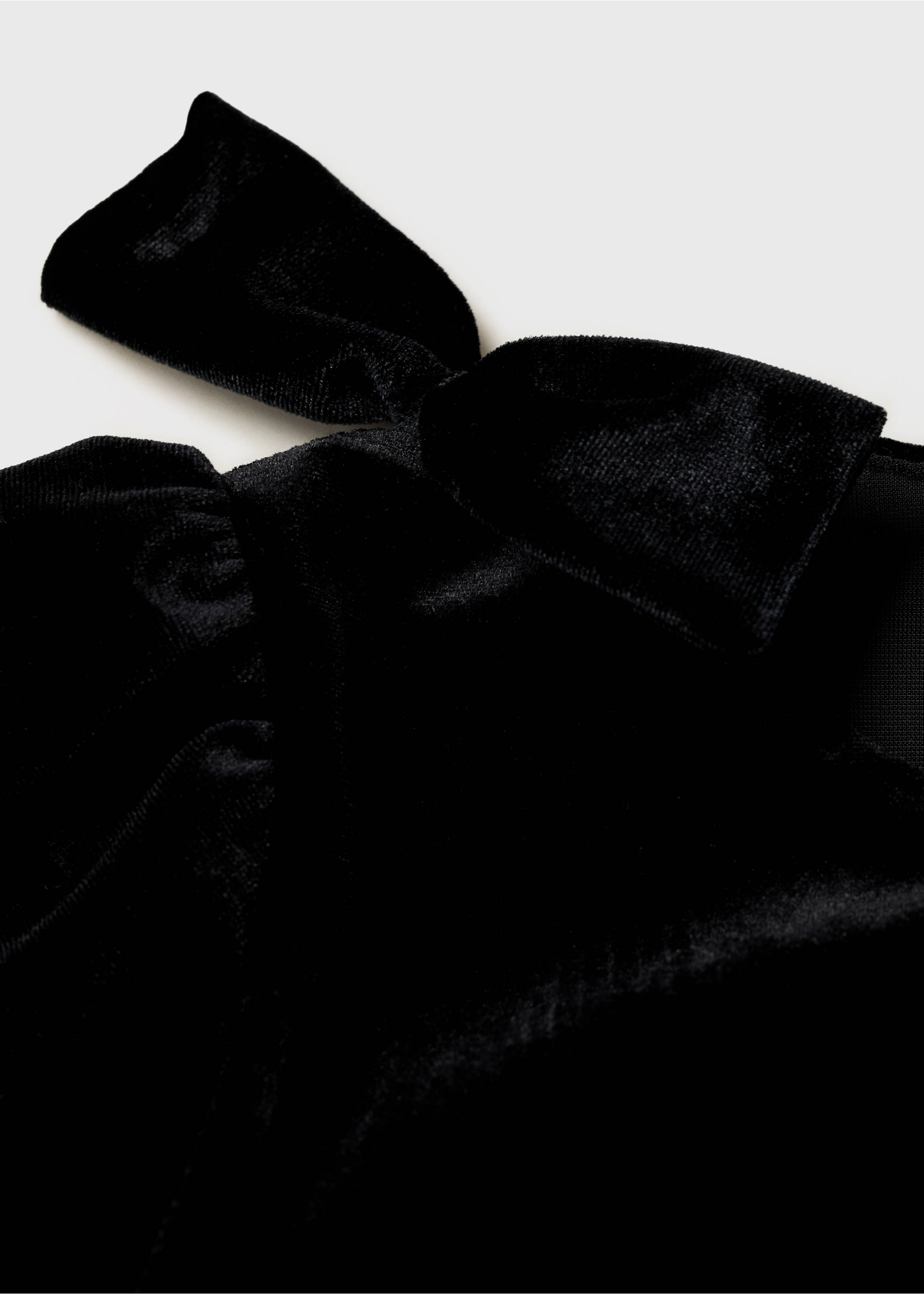 Velvet bow T-shirt - Details of the article 8, Black. Ref: 77019234-00.